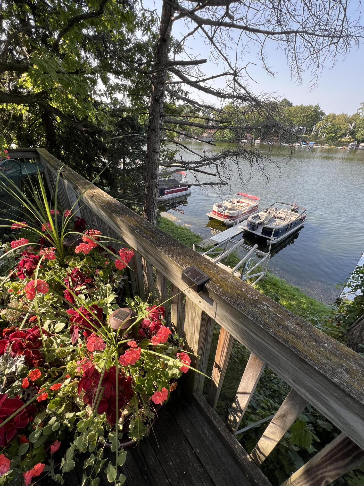 Wisconsin Lake Home for sale (MLS#: 1919478) at N53W34956  Road B -, in Oconomowoc, Wisconsin. (9 of 42)