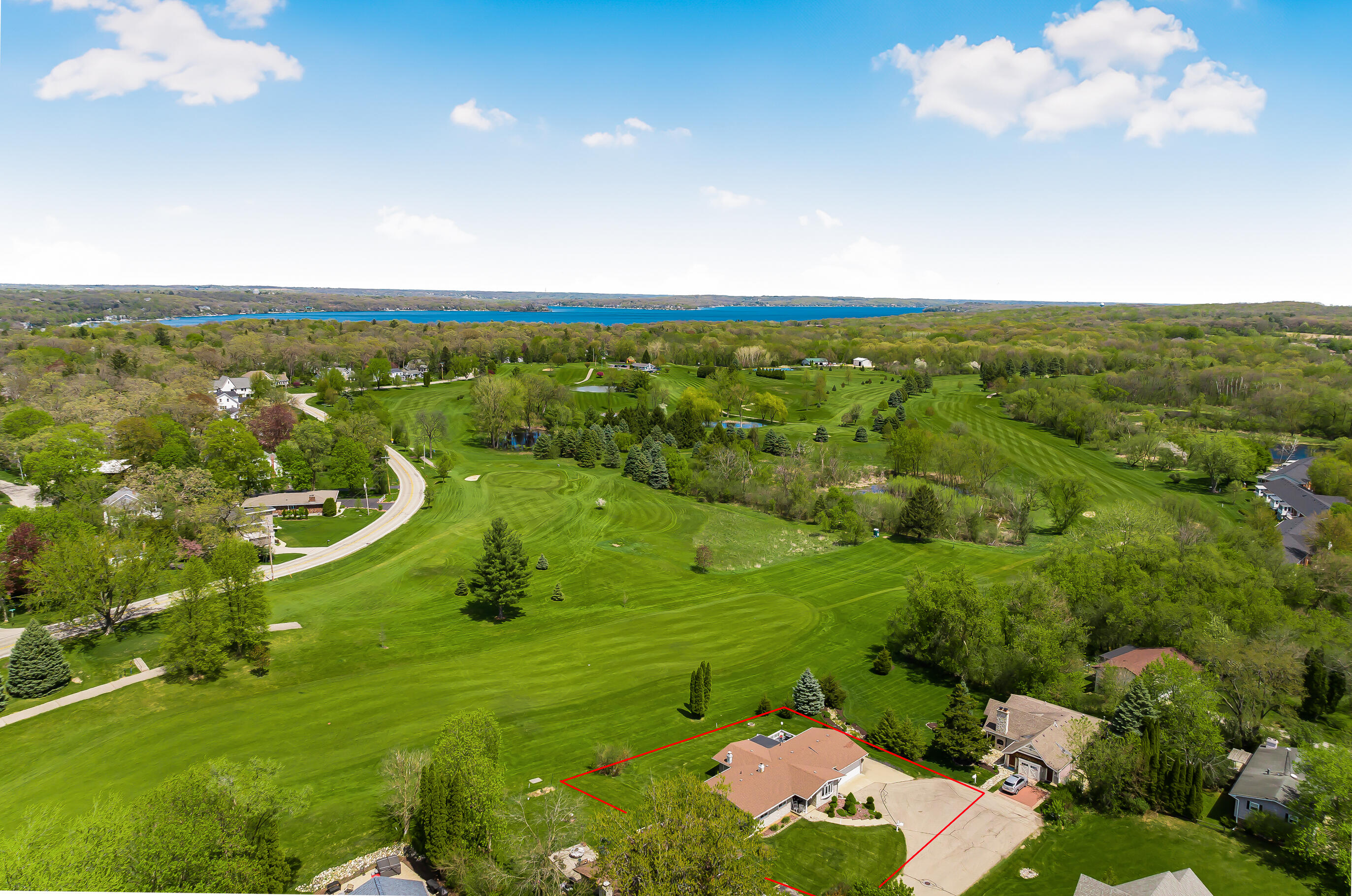 Wisconsin Lake Home for sale (MLS#: 1919545) at 262  Castle Ter, in Fontana, Wisconsin. (2 of 54)