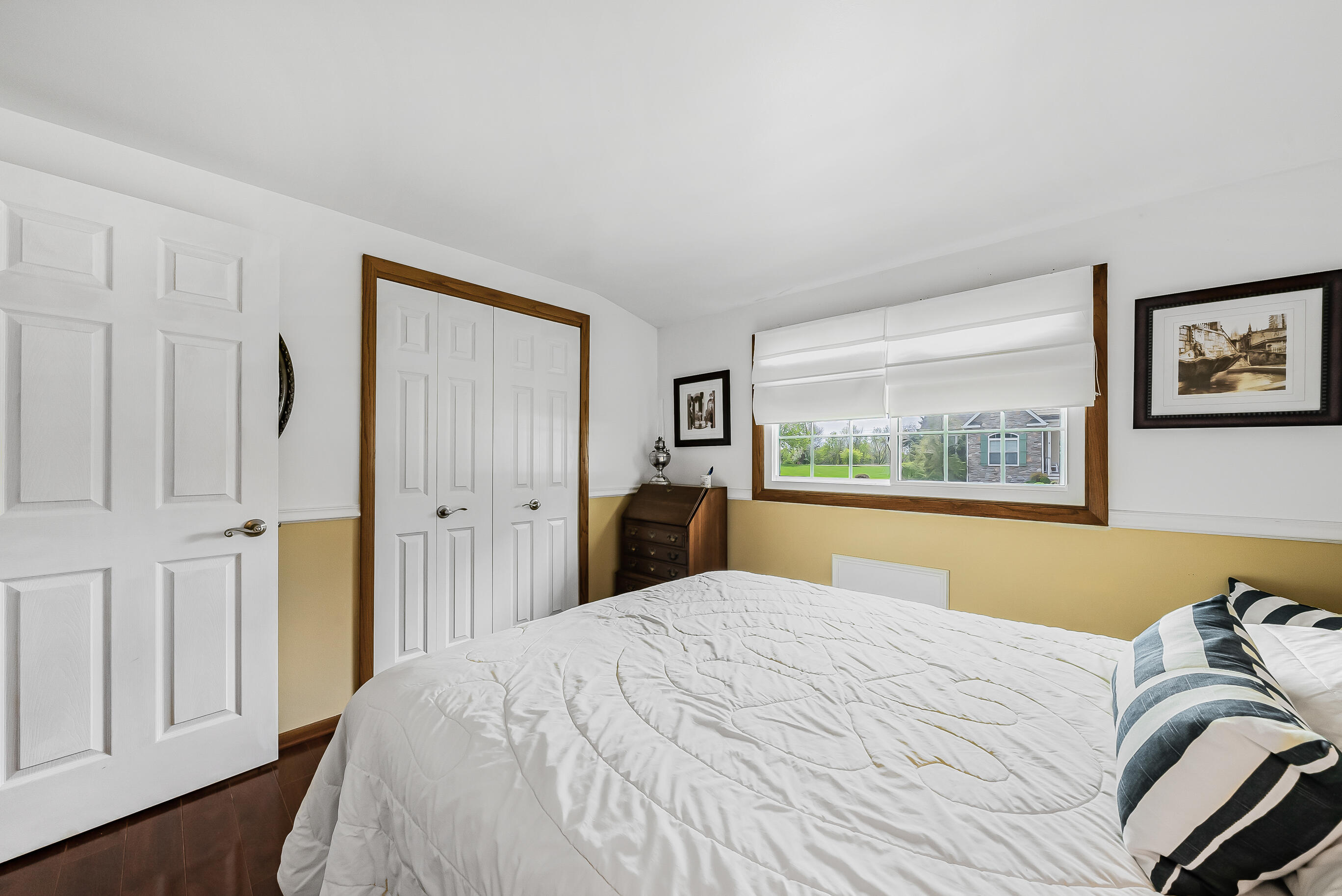 Wisconsin Lake Home for sale (MLS#: 1919545) at 262  Castle Ter, in Fontana, Wisconsin. (26 of 54)