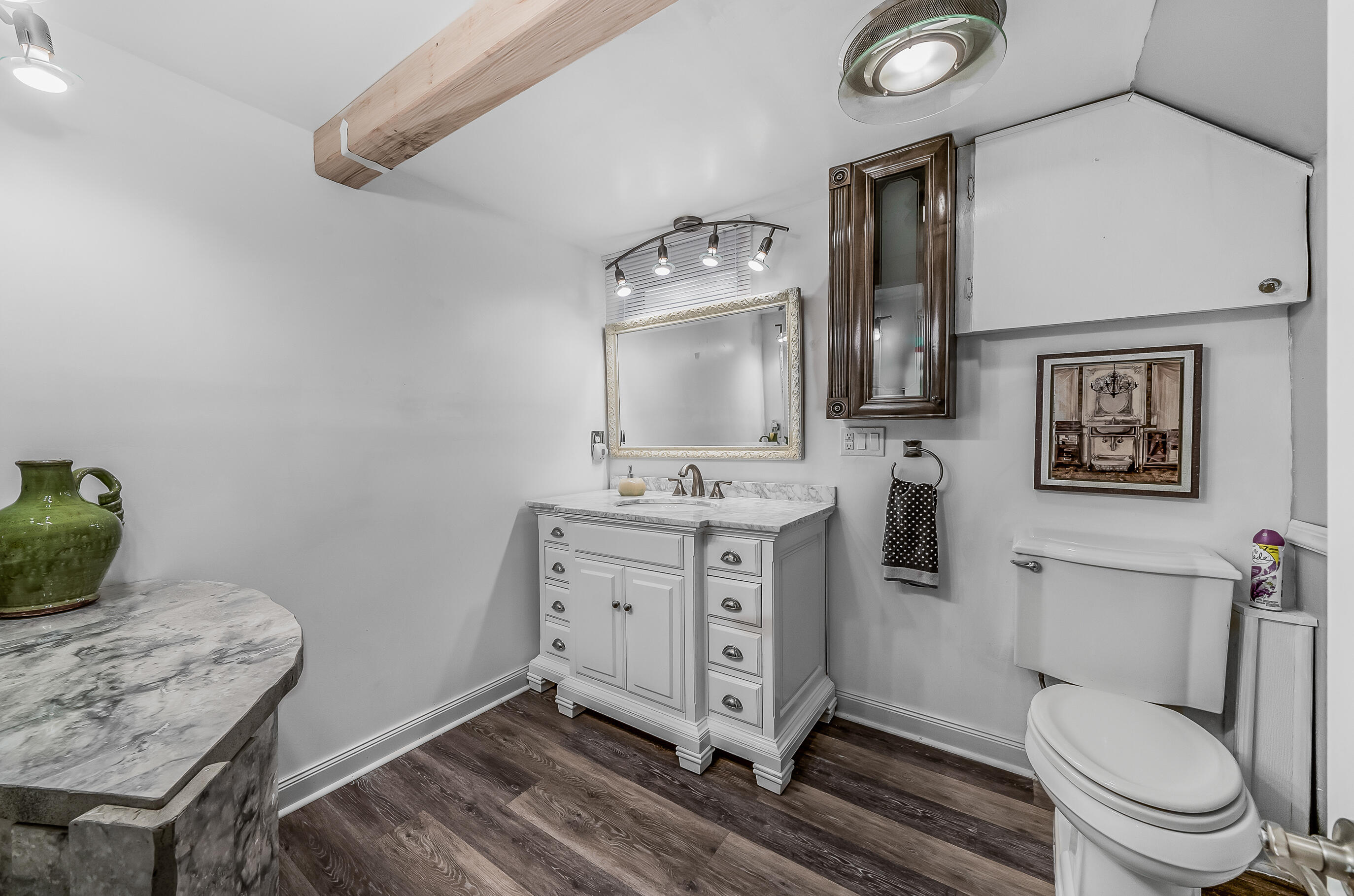 Wisconsin Lake Home for sale (MLS#: 1919545) at 262  Castle Ter, in Fontana, Wisconsin. (35 of 54)