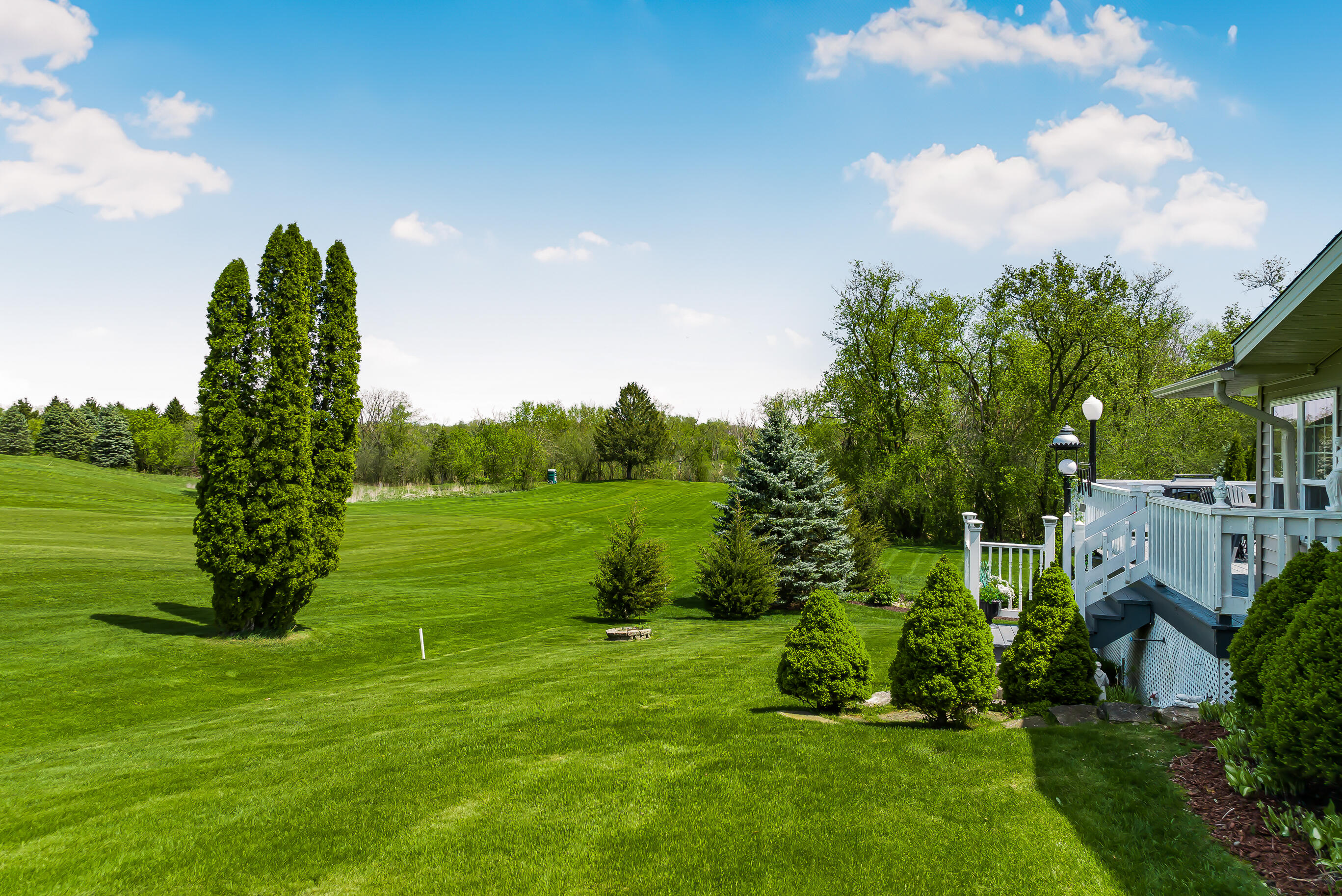 Wisconsin Lake Home for sale (MLS#: 1919545) at 262  Castle Ter, in Fontana, Wisconsin. (42 of 54)