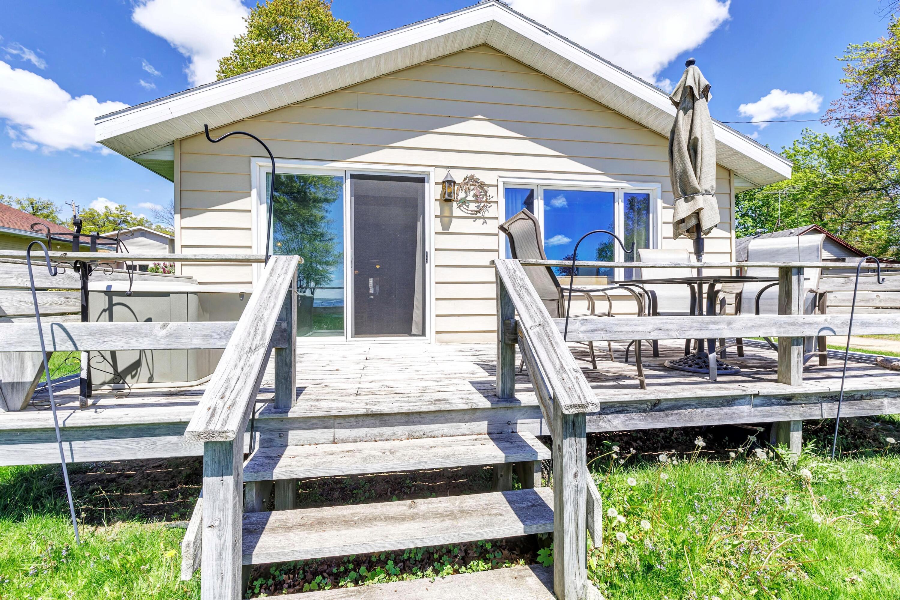 Wisconsin Lake Home for sale (MLS#: 1919584) at W6013  Lake Dr, in Wescott, Wisconsin. (19 of 34)