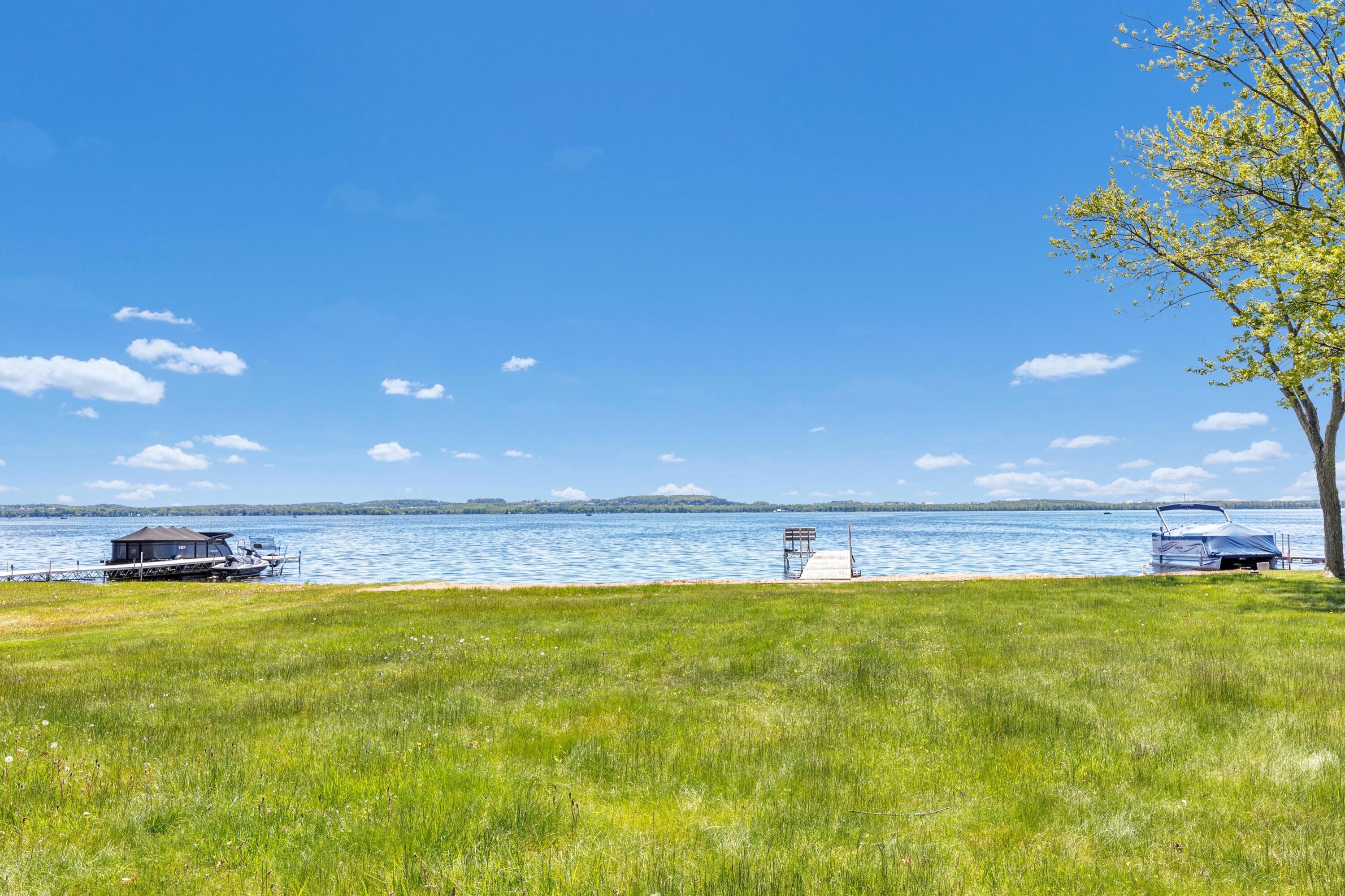 Wisconsin Lake Home for sale (MLS#: 1919584) at W6013  Lake Dr, in Wescott, Wisconsin. (20 of 34)