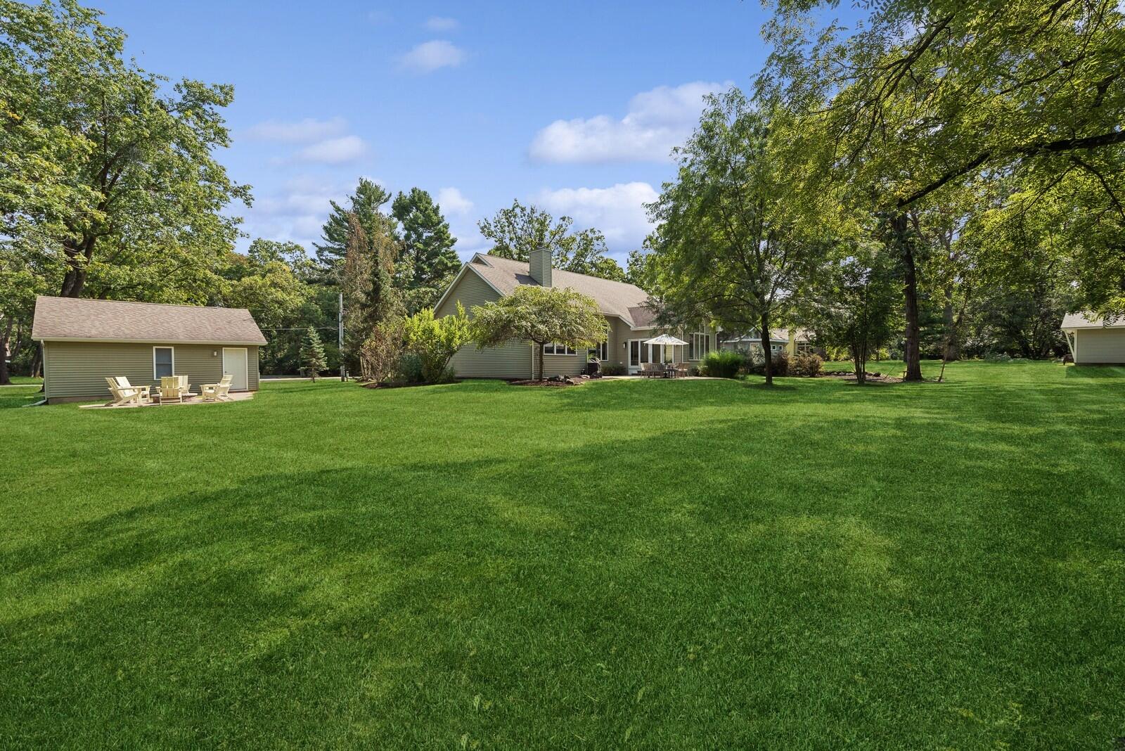 Wisconsin Lake Home for sale (MLS#: 1919603) at N1615  Wooddale Dr, in Linn, Wisconsin. (29 of 35)