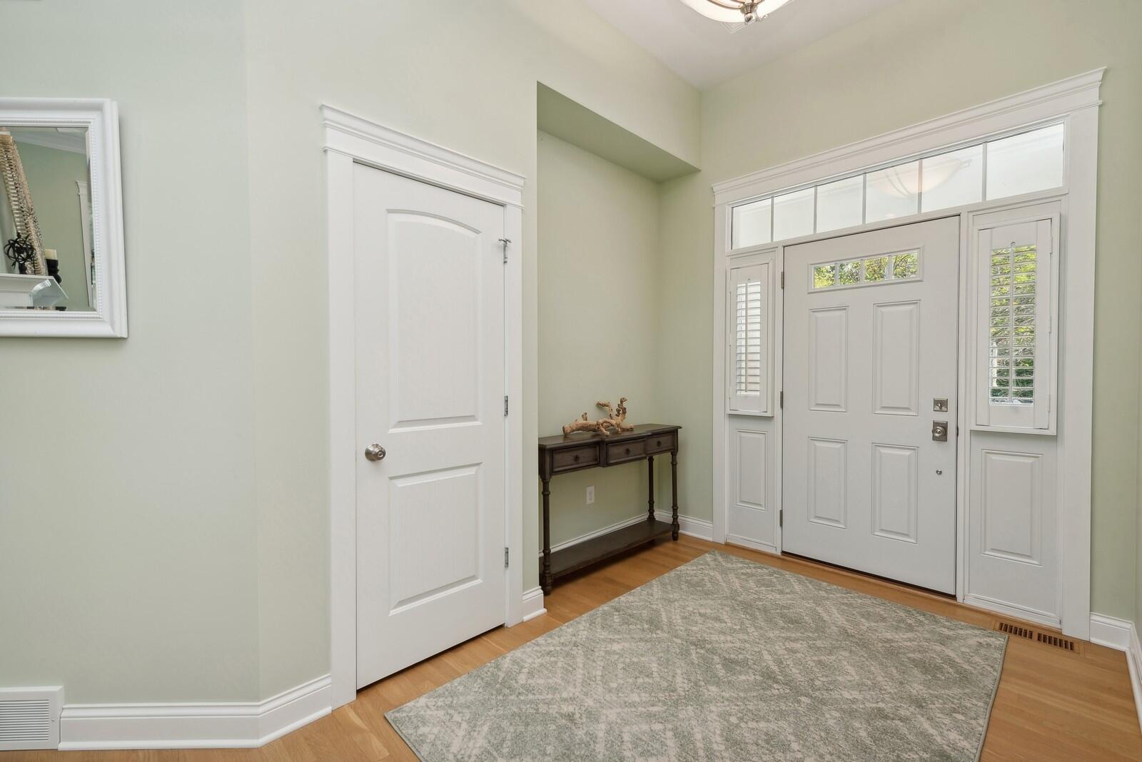 Wisconsin Lake Home for sale (MLS#: 1919603) at N1615  Wooddale Dr, in Linn, Wisconsin. (4 of 35)