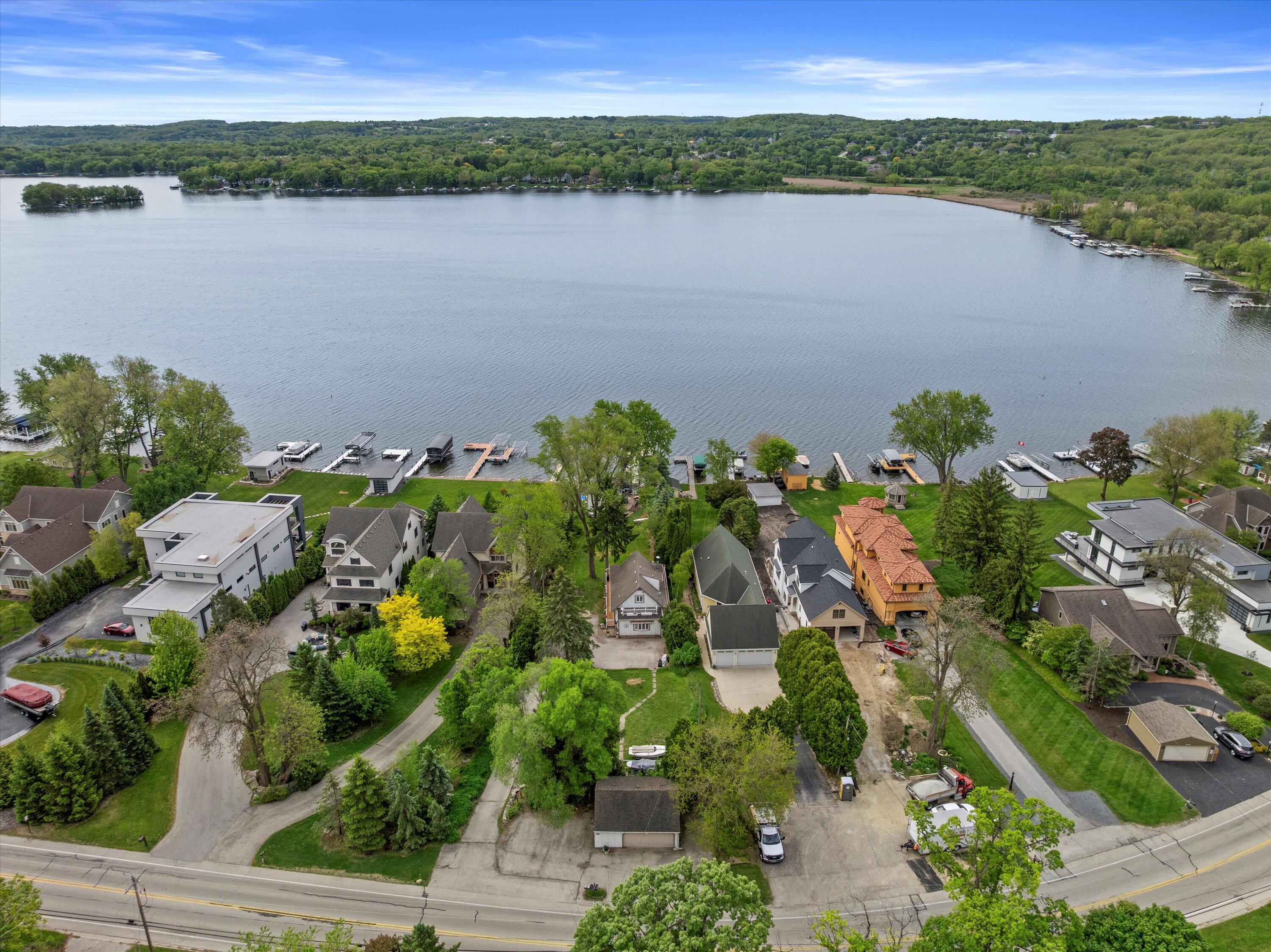 Wisconsin Lake Home for sale (MLS#: 1919739) at N26W30255  Maple Ave, in Delafield, Wisconsin. (45 of 50)