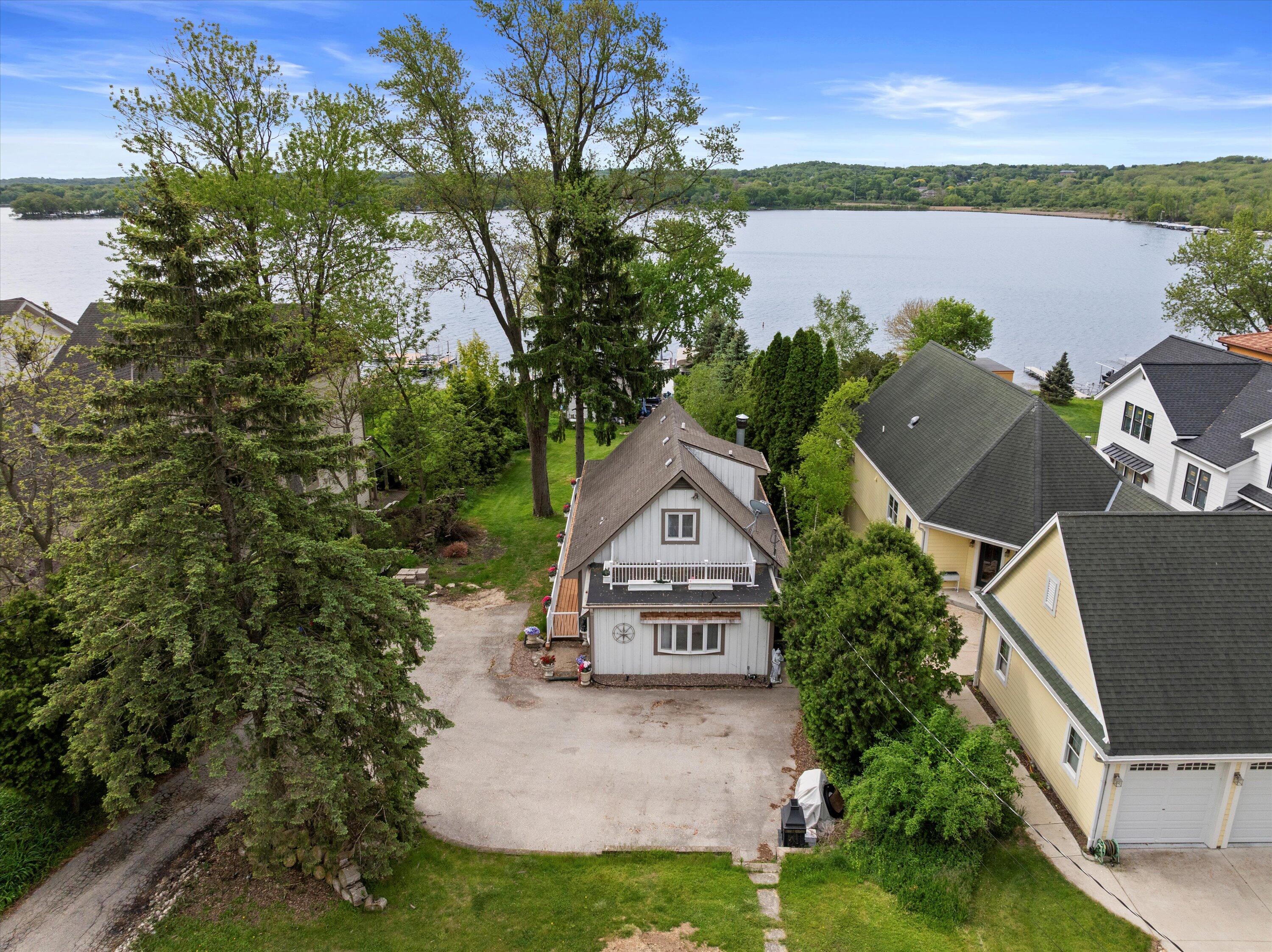 Wisconsin Lake Home for sale (MLS#: 1919739) at N26W30255  Maple Ave, in Delafield, Wisconsin. (46 of 50)