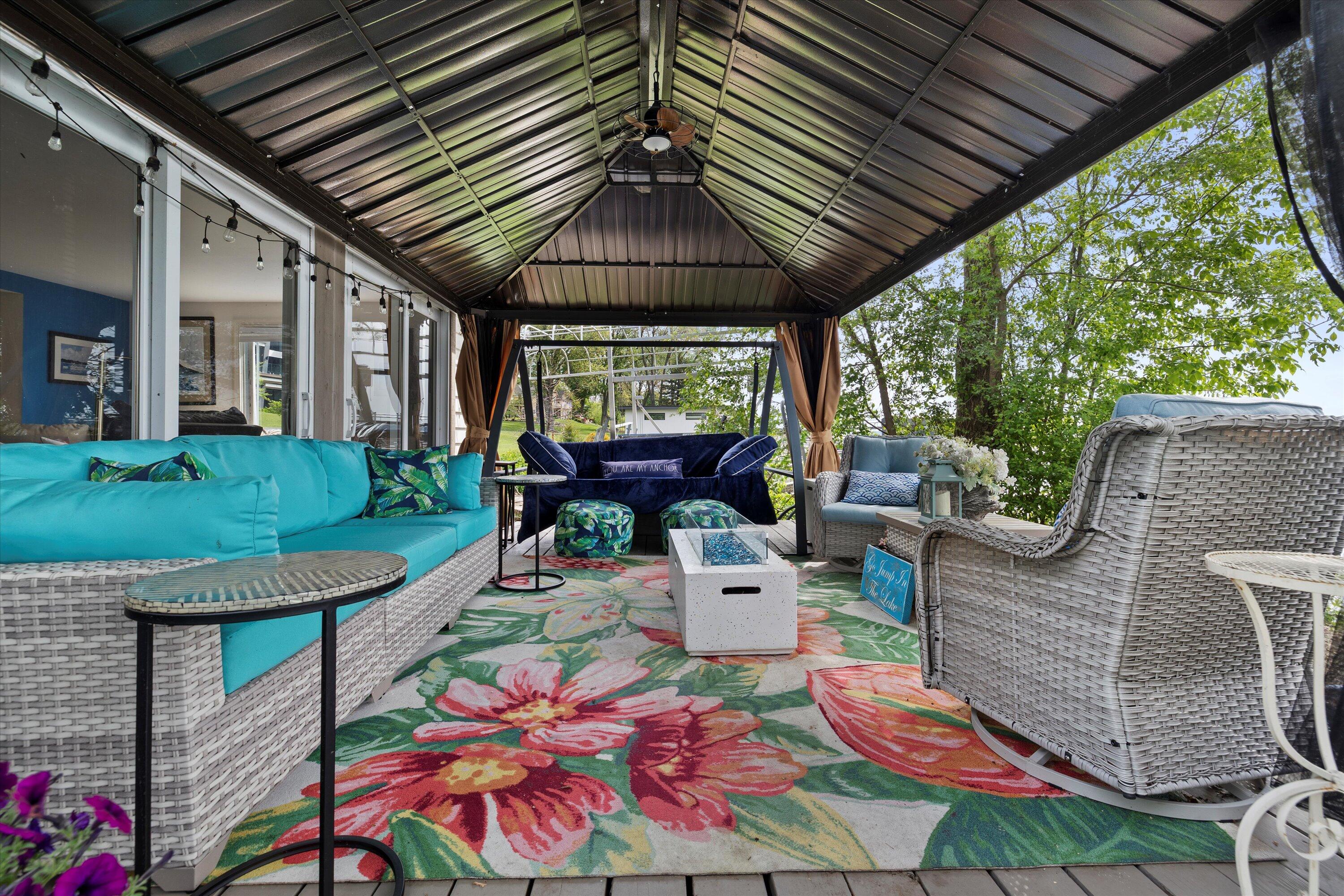Wisconsin Lake Home for sale (MLS#: 1919739) at N26W30255  Maple Ave, in Delafield, Wisconsin. (7 of 50)