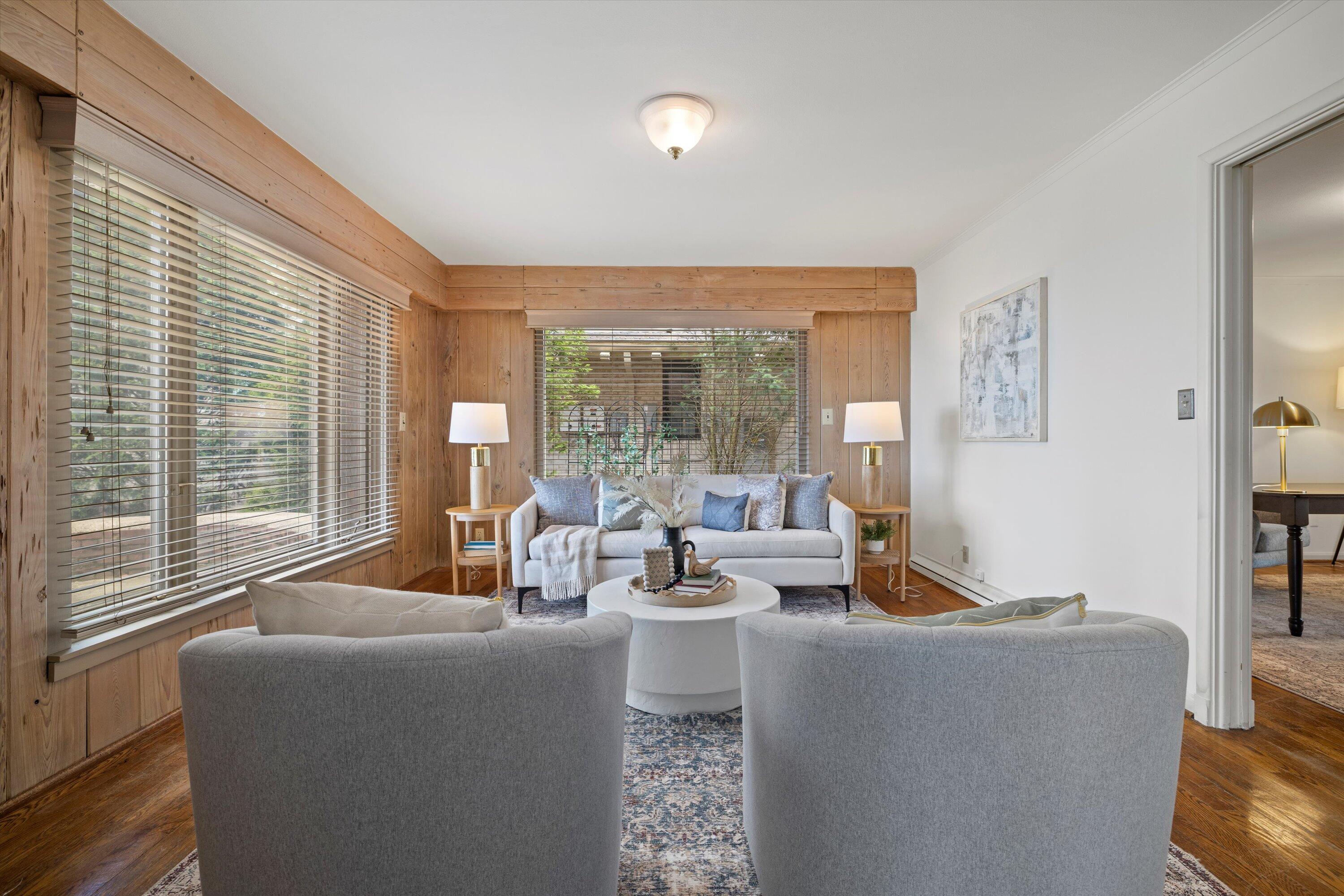 Wisconsin Lake Home for sale (MLS#: 1919762) at 4696 N Lake Dr, in Whitefish Bay, Wisconsin. (13 of 79)