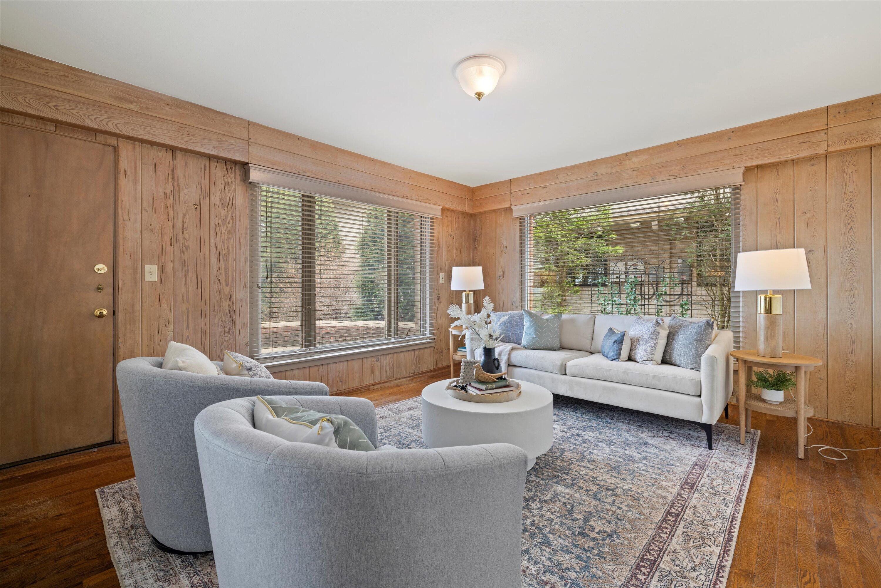 Wisconsin Lake Home for sale (MLS#: 1919762) at 4696 N Lake Dr, in Whitefish Bay, Wisconsin. (14 of 79)