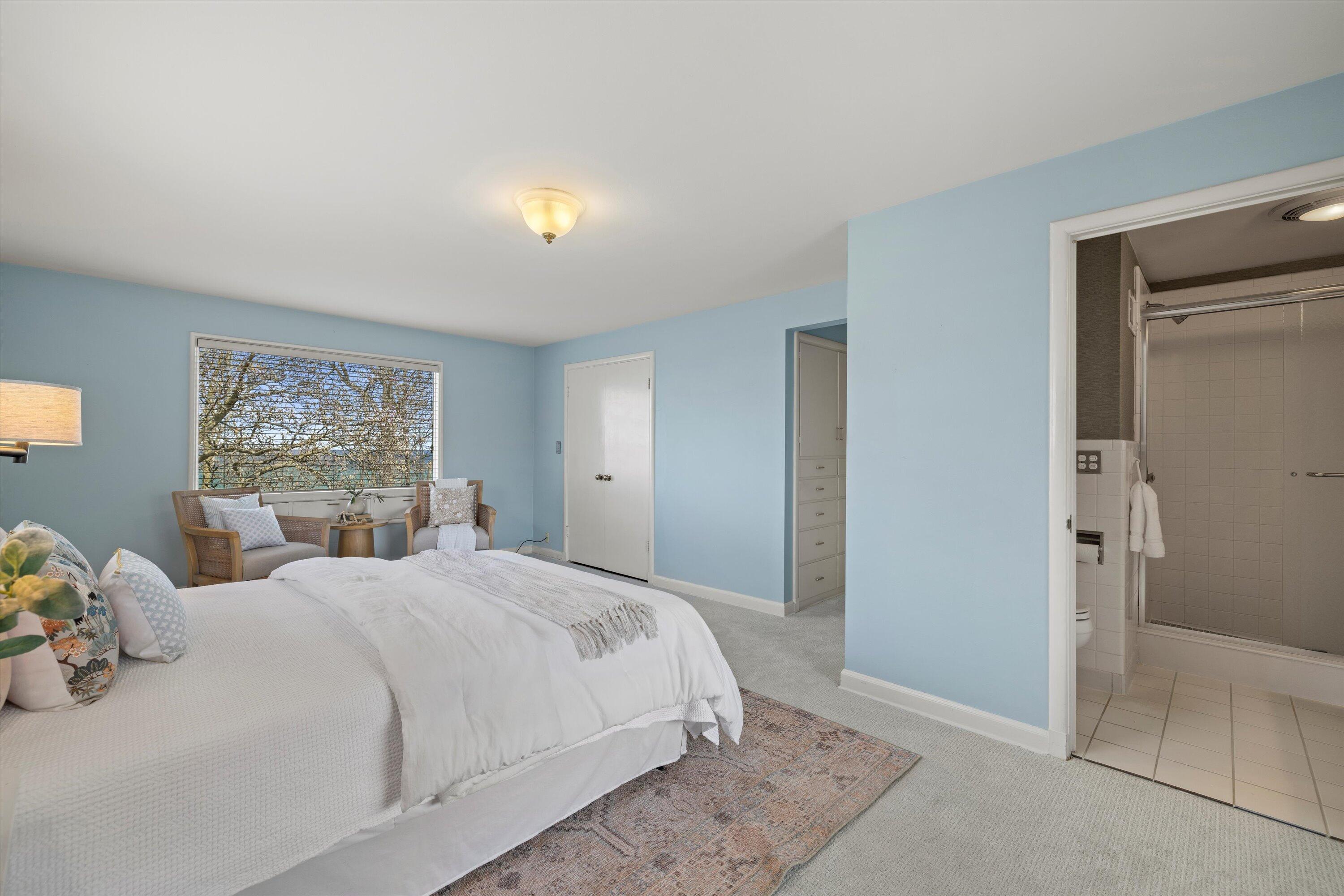 Wisconsin Lake Home for sale (MLS#: 1919762) at 4696 N Lake Dr, in Whitefish Bay, Wisconsin. (26 of 79)