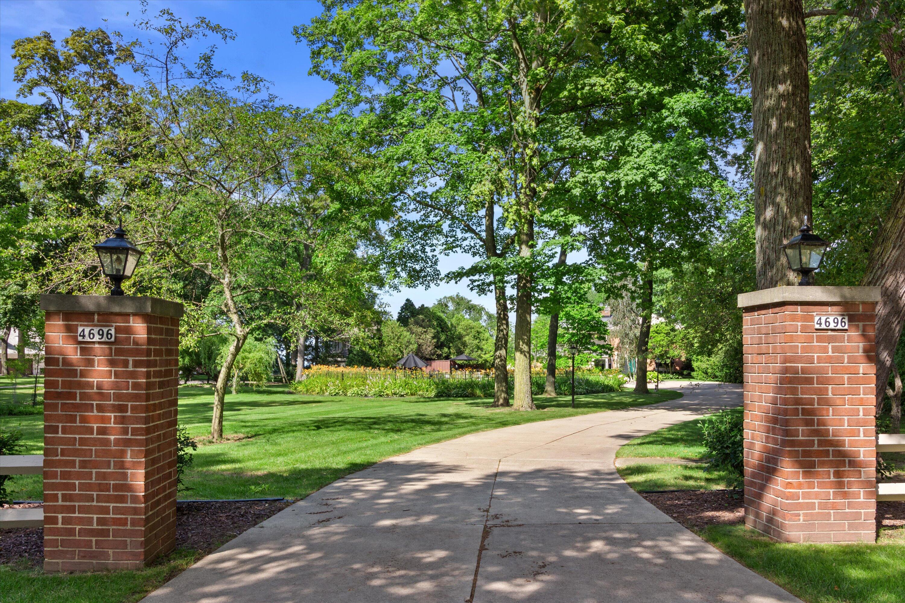 Wisconsin Lake Home for sale (MLS#: 1919762) at 4696 N Lake Dr, in Whitefish Bay, Wisconsin. (40 of 79)