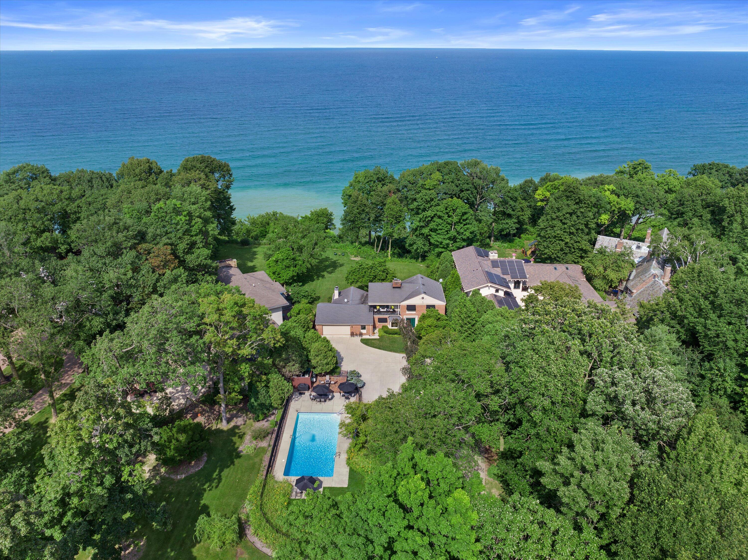 Wisconsin Lake Home for sale (MLS#: 1919762) at 4696 N Lake Dr, in Whitefish Bay, Wisconsin. (48 of 79)
