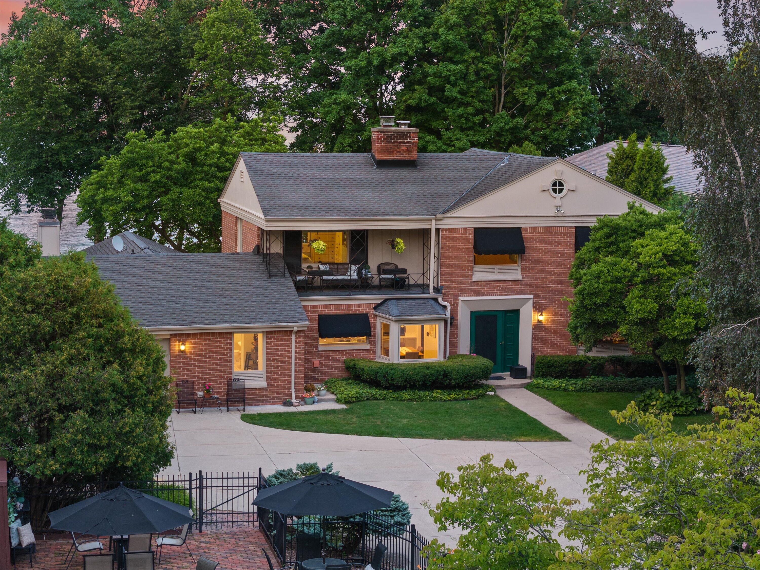 Wisconsin Lake Home for sale (MLS#: 1919762) at 4696 N Lake Dr, in Whitefish Bay, Wisconsin. (55 of 79)