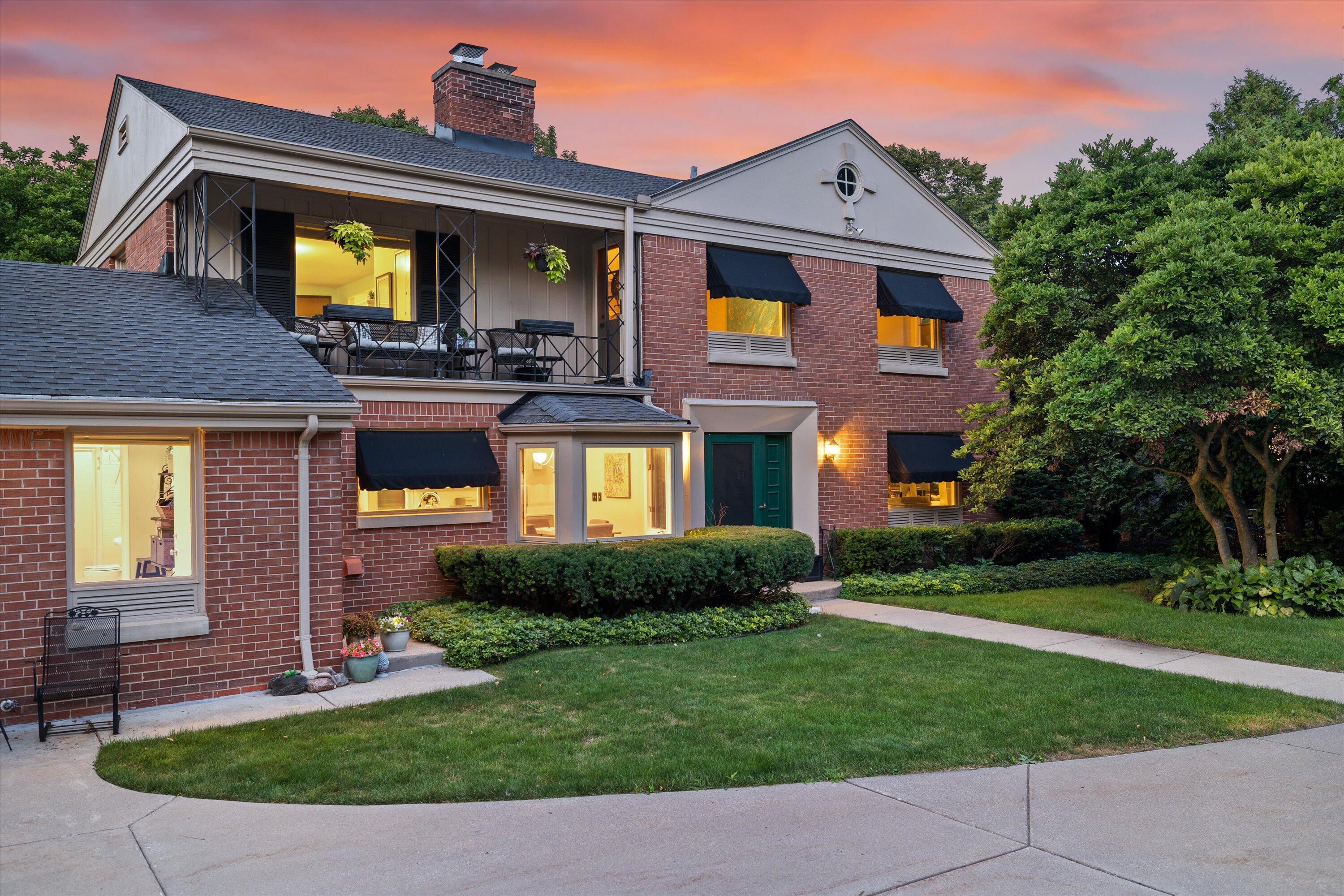 Wisconsin Lake Home for sale (MLS#: 1919762) at 4696 N Lake Dr, in Whitefish Bay, Wisconsin. (58 of 79)
