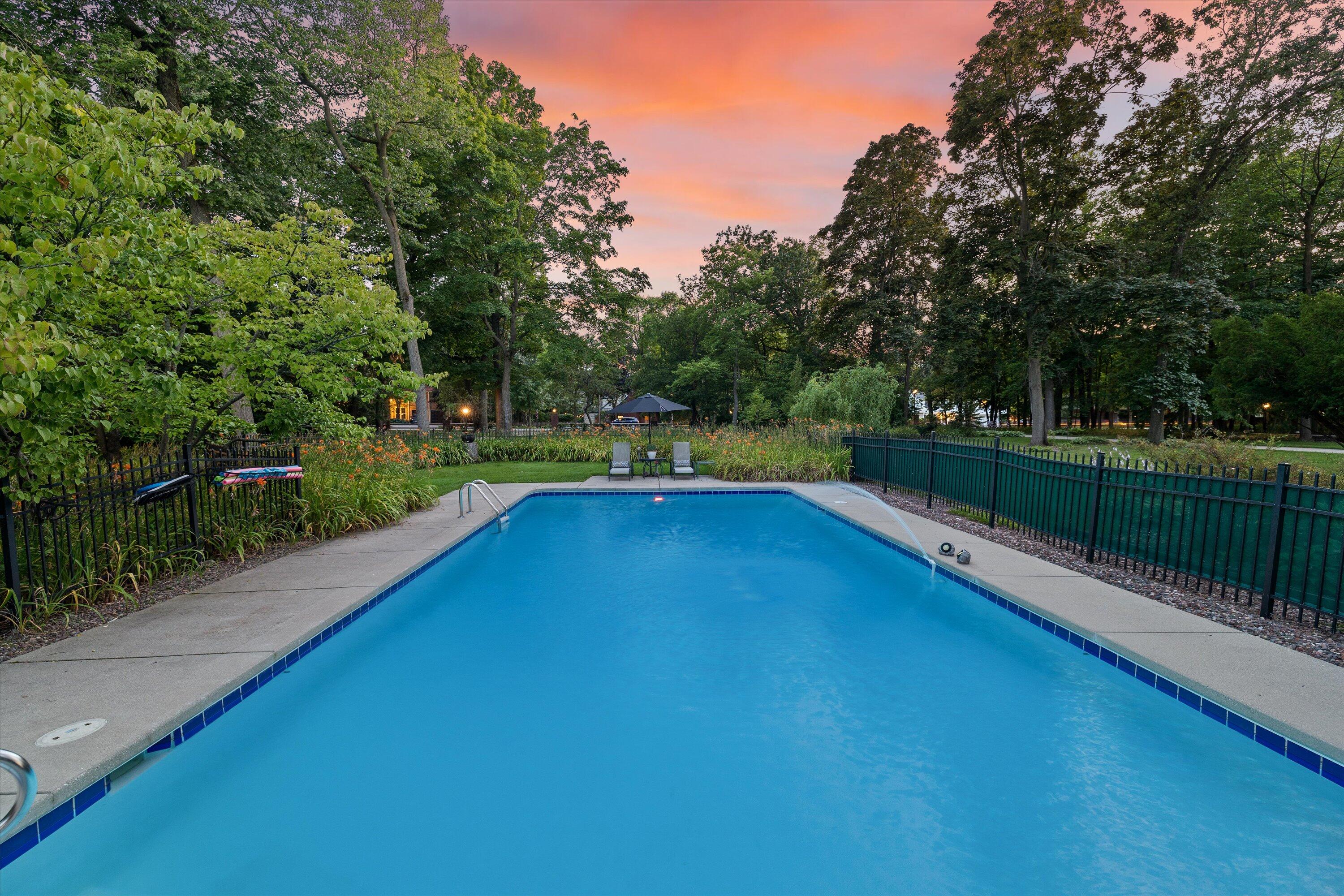 Wisconsin Lake Home for sale (MLS#: 1919762) at 4696 N Lake Dr, in Whitefish Bay, Wisconsin. (60 of 79)