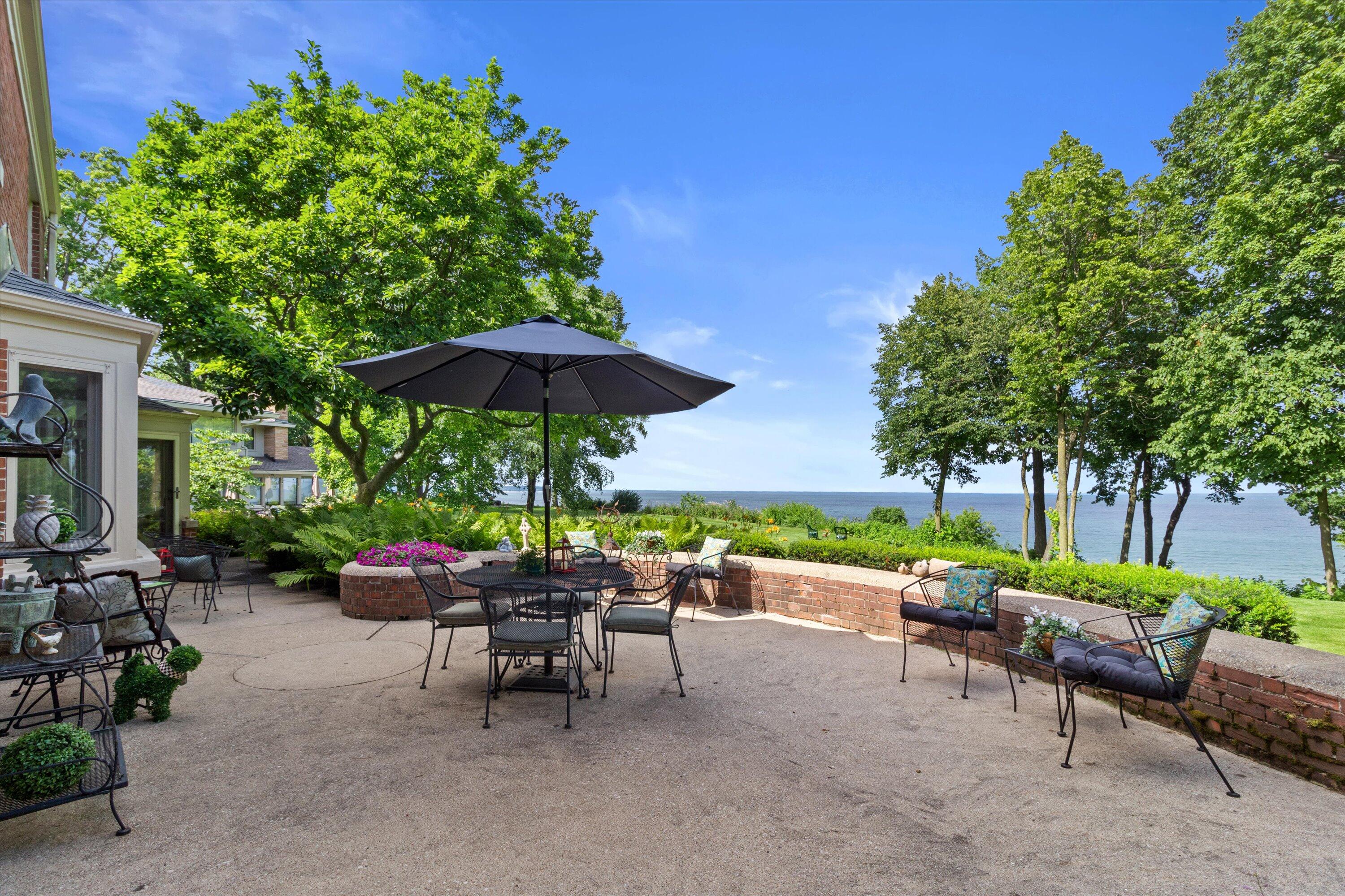 Wisconsin Lake Home for sale (MLS#: 1919762) at 4696 N Lake Dr, in Whitefish Bay, Wisconsin. (70 of 79)