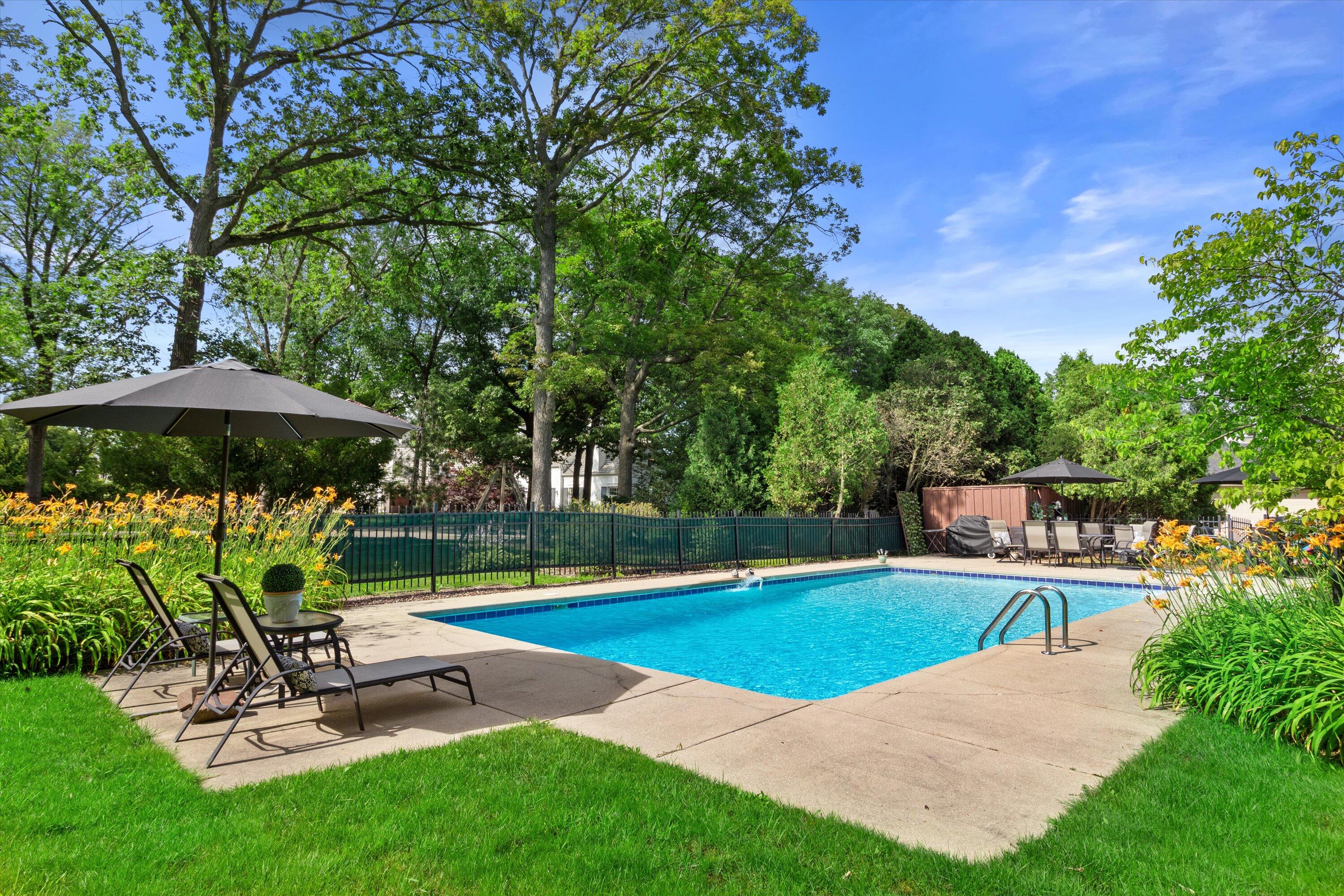Wisconsin Lake Home for sale (MLS#: 1919762) at 4696 N Lake Dr, in Whitefish Bay, Wisconsin. (73 of 79)