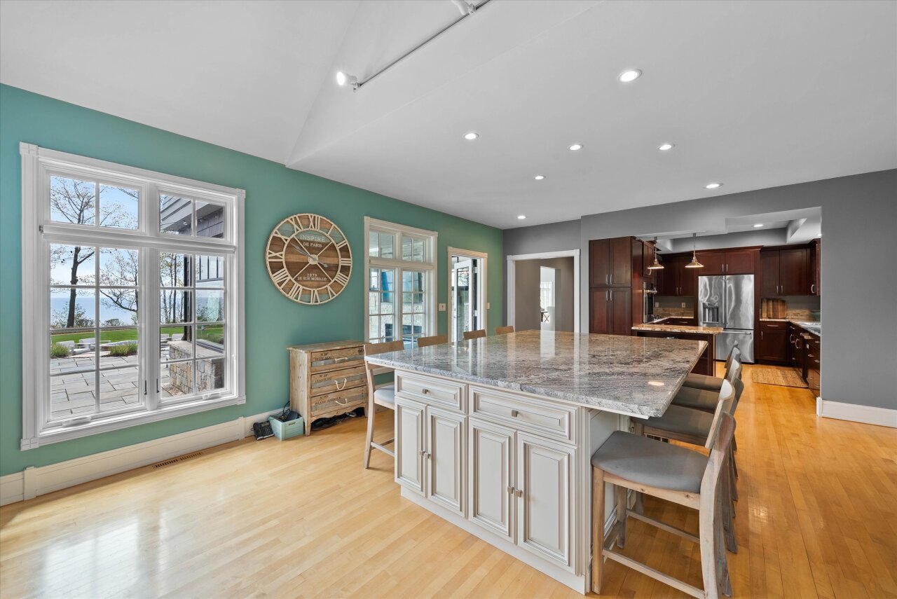Wisconsin Lake Home for sale (MLS#: 1919869) at 4320  High Point Beach Ln, in Port Washington, Wisconsin. (21 of 86)