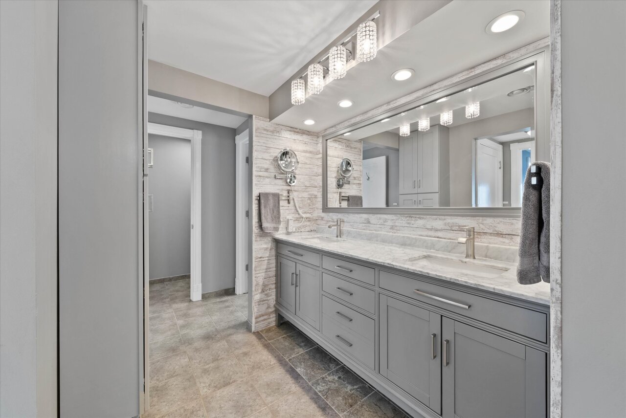 Wisconsin Lake Home for sale (MLS#: 1919869) at 4320  High Point Beach Ln, in Port Washington, Wisconsin. (30 of 86)