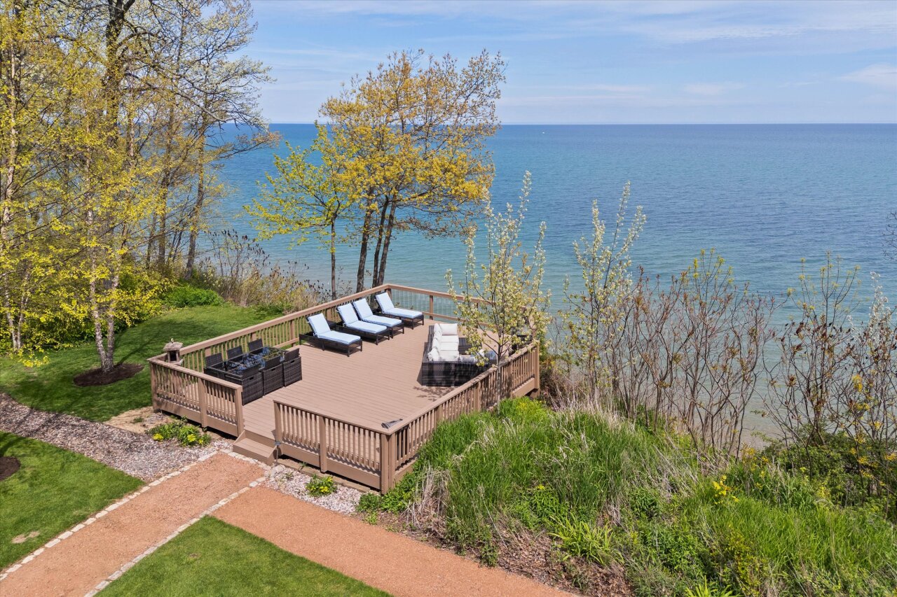 Wisconsin Lake Home for sale (MLS#: 1919869) at 4320  High Point Beach Ln, in Port Washington, Wisconsin. (4 of 86)