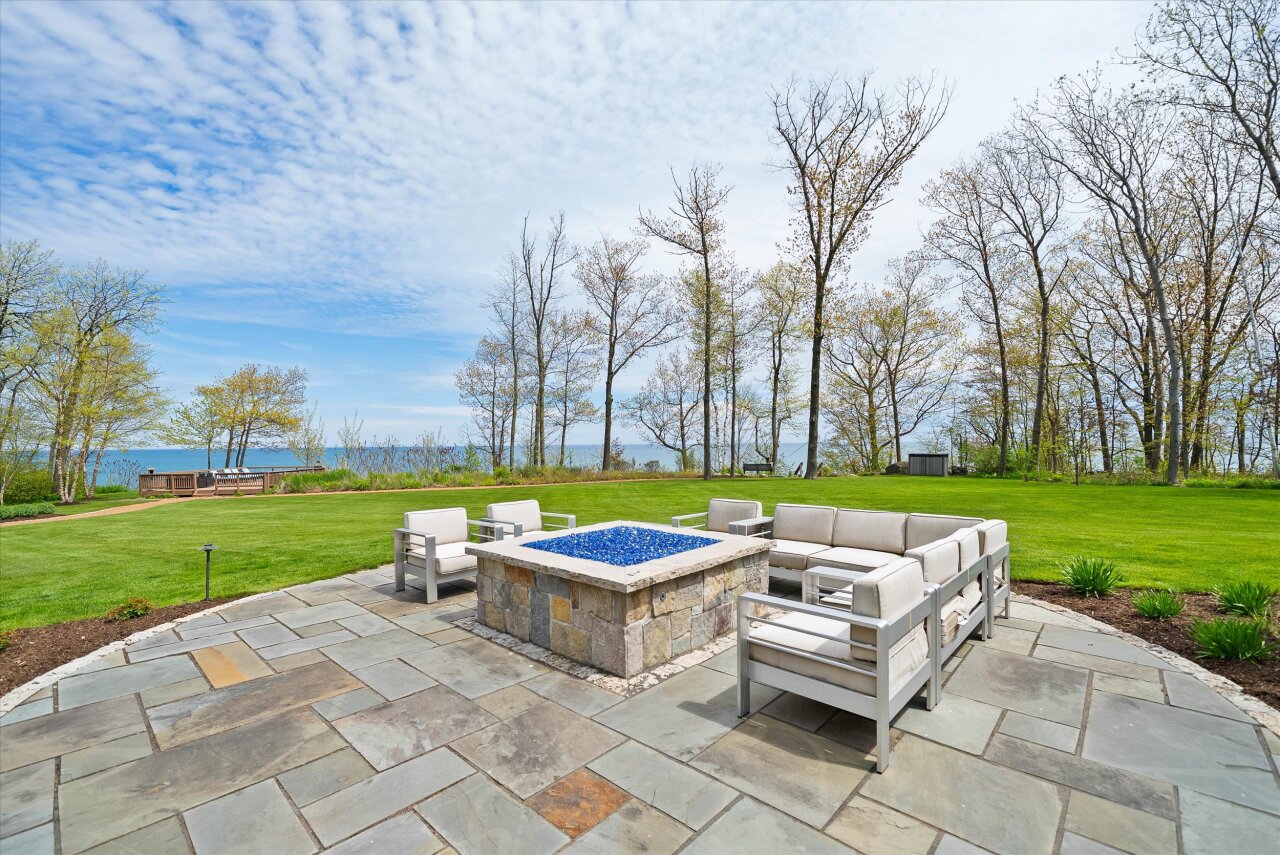 Wisconsin Lake Home for sale (MLS#: 1919869) at 4320  High Point Beach Ln, in Port Washington, Wisconsin. (6 of 86)