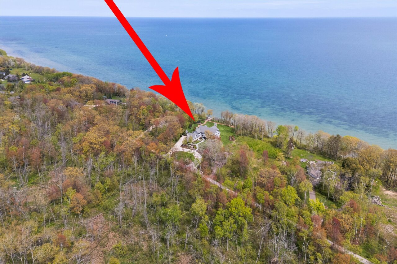 Wisconsin Lake Home for sale (MLS#: 1919869) at 4320  High Point Beach Ln, in Port Washington, Wisconsin. (9 of 86)