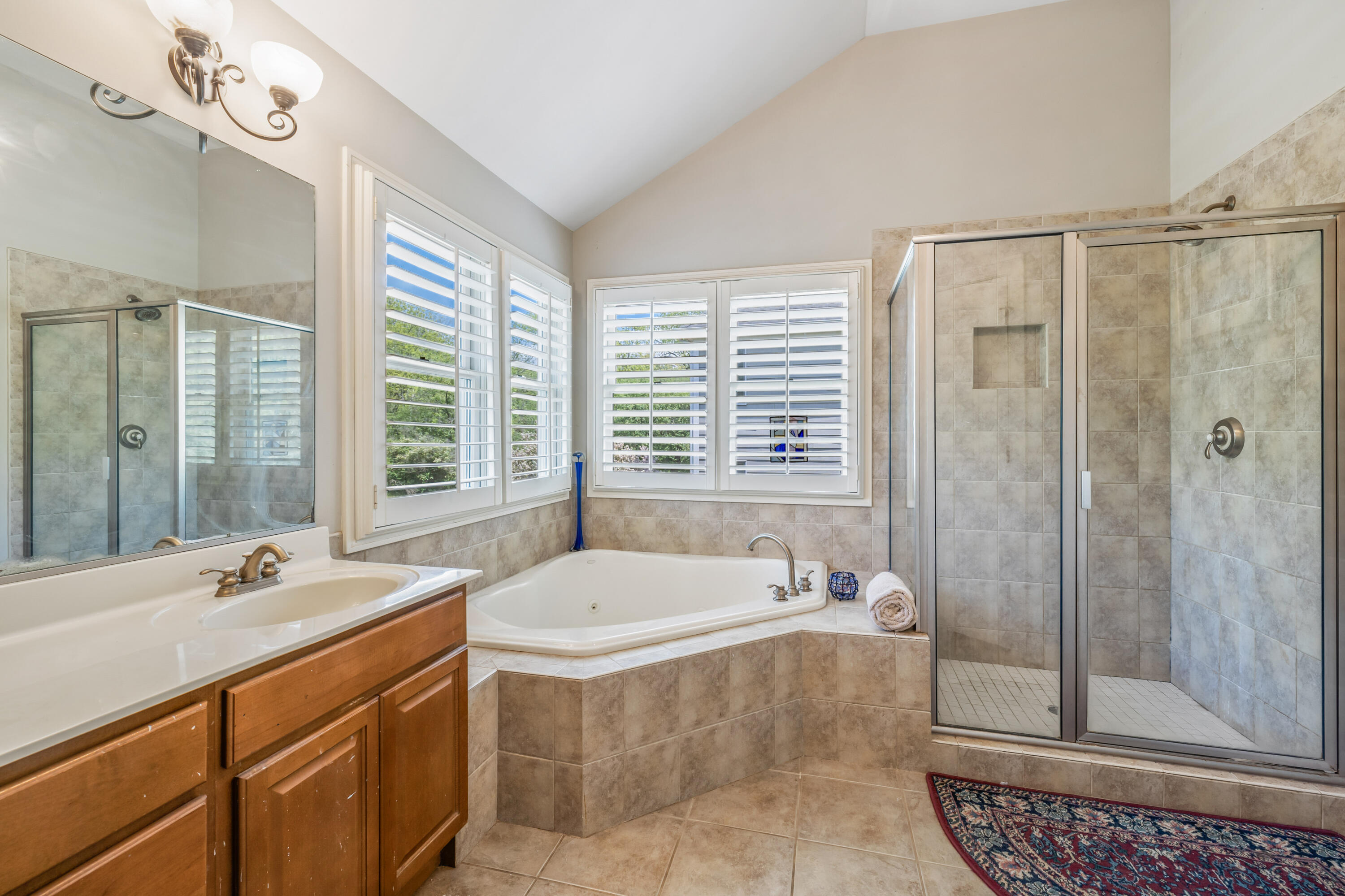 Wisconsin Lake Home for sale (MLS#: 1919926) at 390  County Road B -, in Fontana, Wisconsin. (13 of 29)