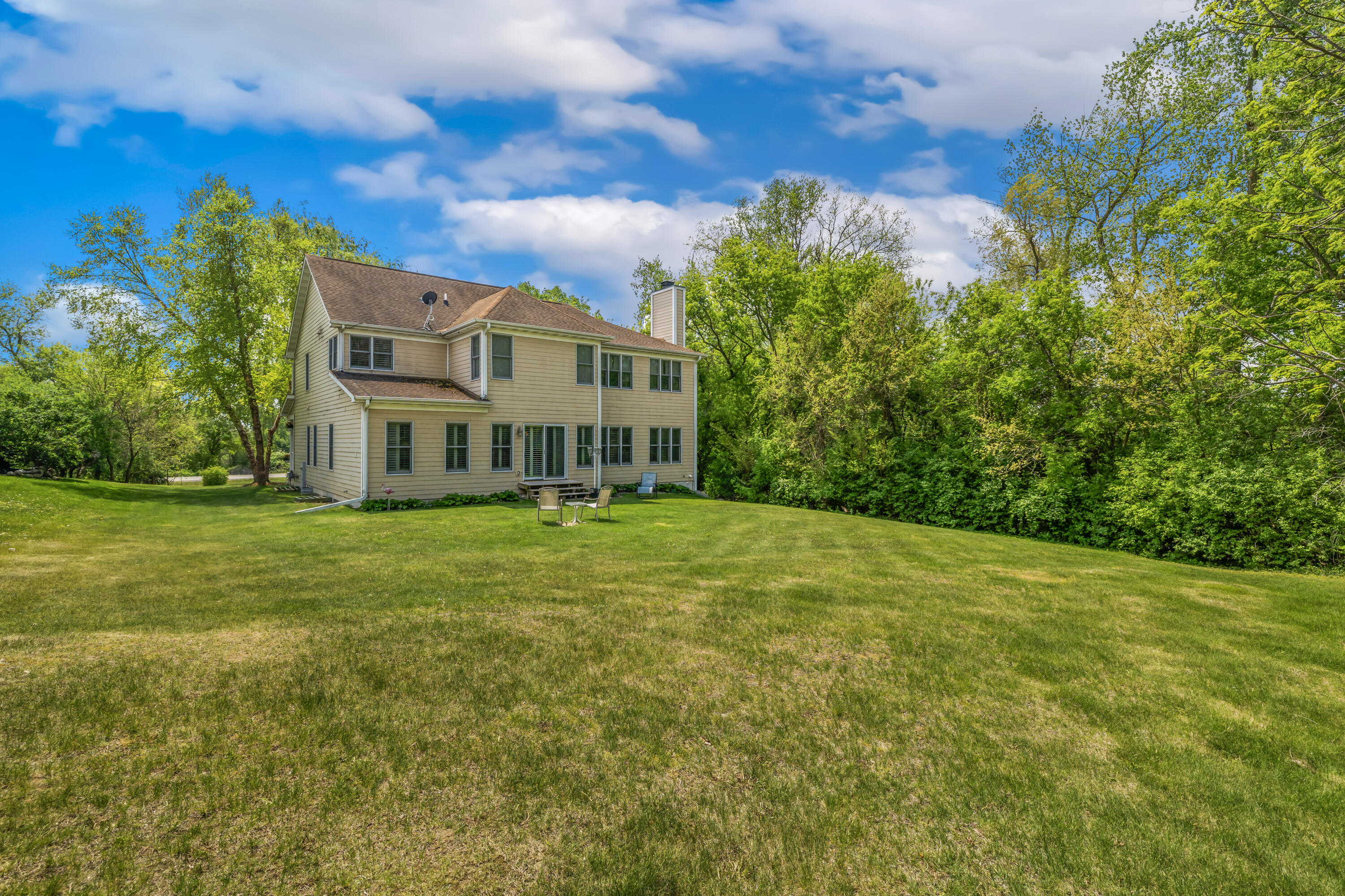 Wisconsin Lake Home for sale (MLS#: 1919926) at 390  County Road B -, in Fontana, Wisconsin. (22 of 29)