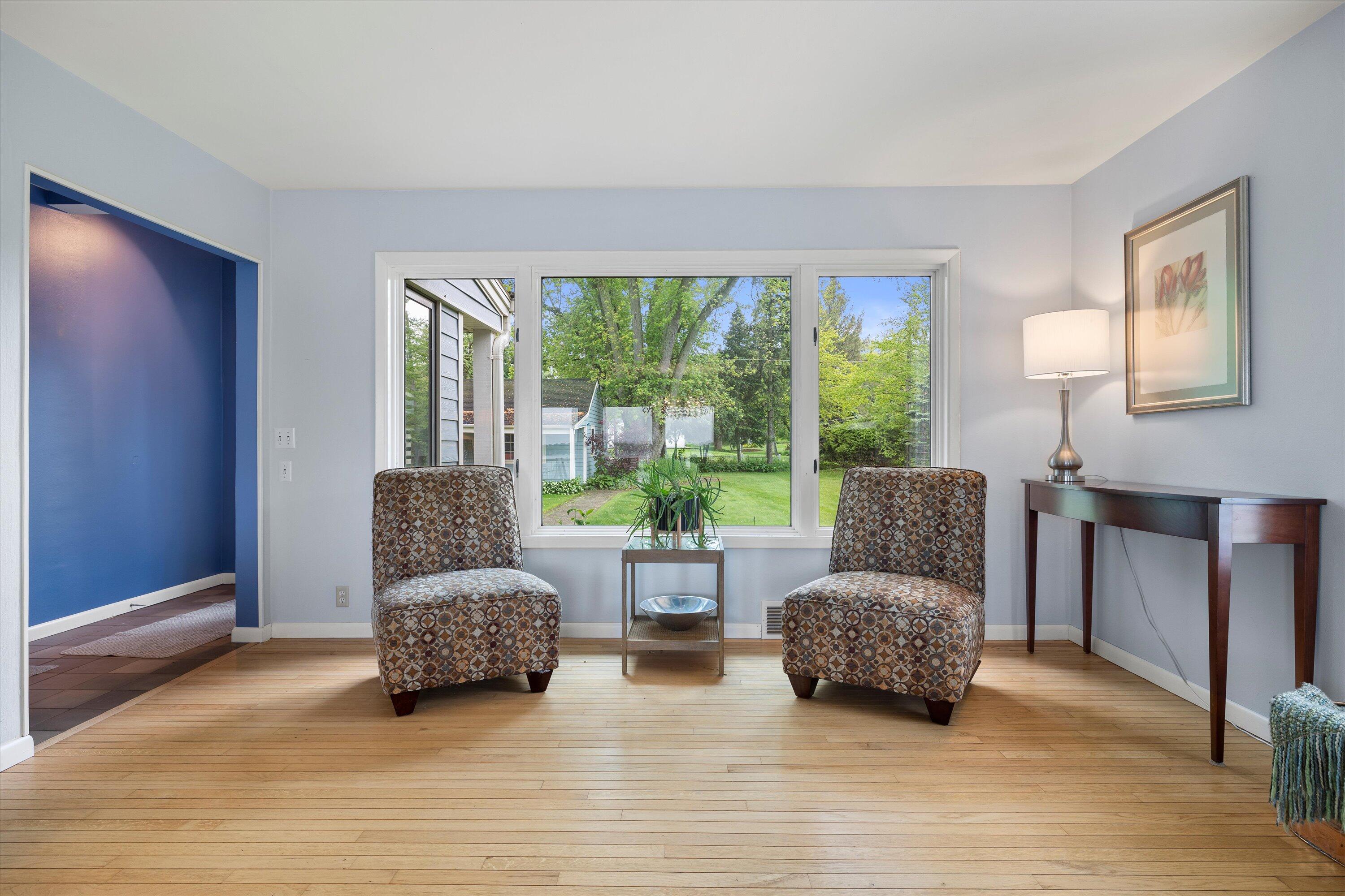Wisconsin Lake Home for sale (MLS#: 1919940) at N60W39640  Mary Ln, in Oconomowoc, Wisconsin. (5 of 57)