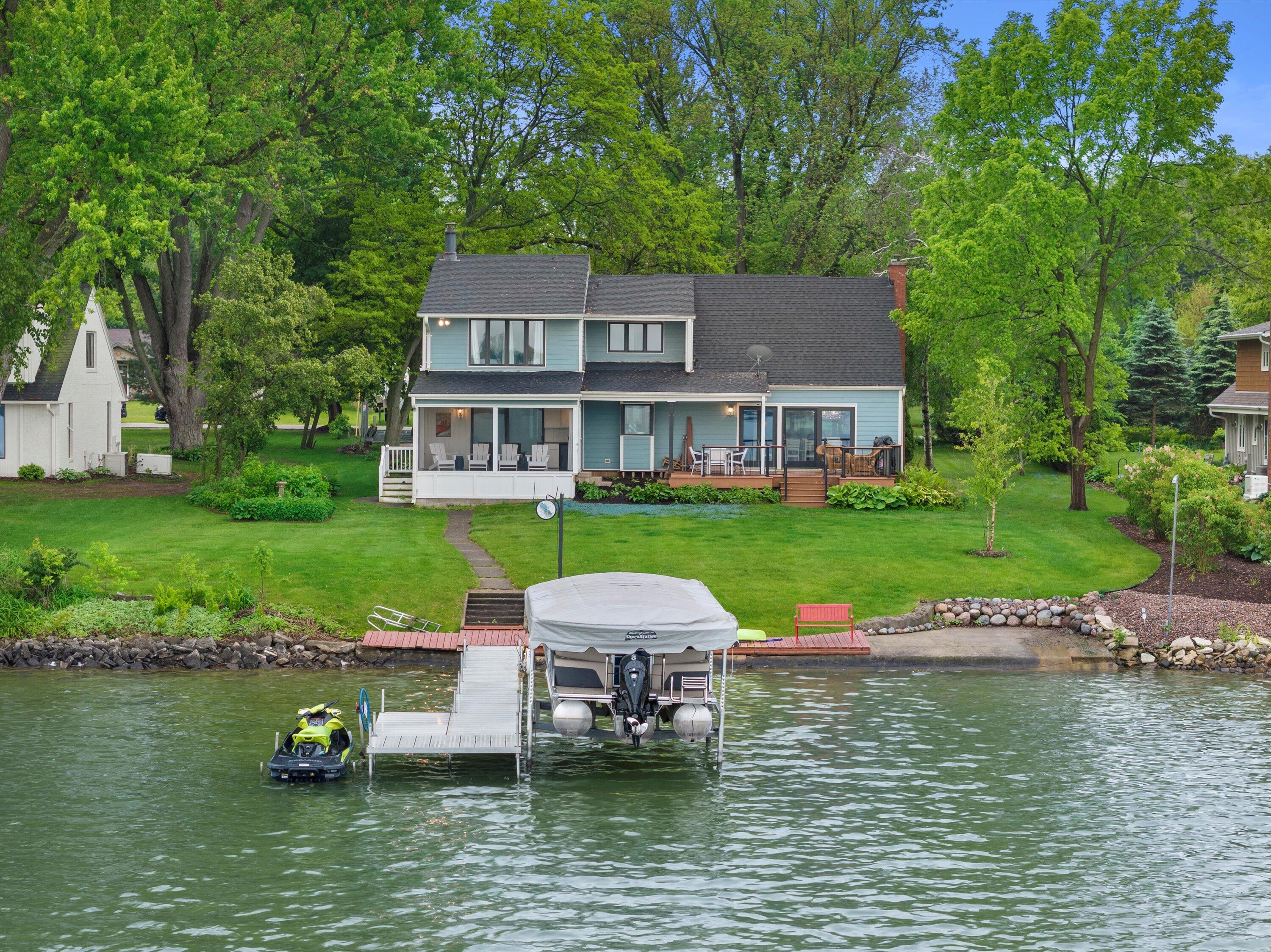 Wisconsin Lake Home for sale (MLS#: 1919940) at N60W39640  Mary Ln, in Oconomowoc, Wisconsin. (41 of 57)