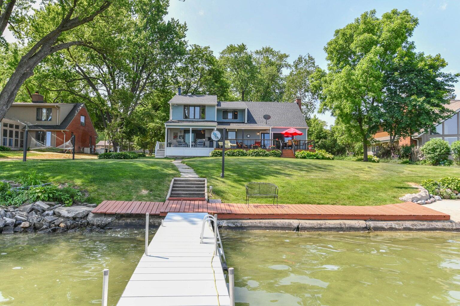 Wisconsin Lake Home for sale (MLS#: 1919940) at N60W39640  Mary Ln, in Oconomowoc, Wisconsin. (51 of 57)
