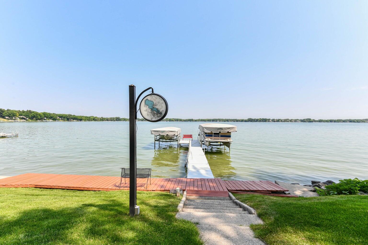 Wisconsin Lake Home for sale (MLS#: 1919940) at N60W39640  Mary Ln, in Oconomowoc, Wisconsin. (53 of 57)