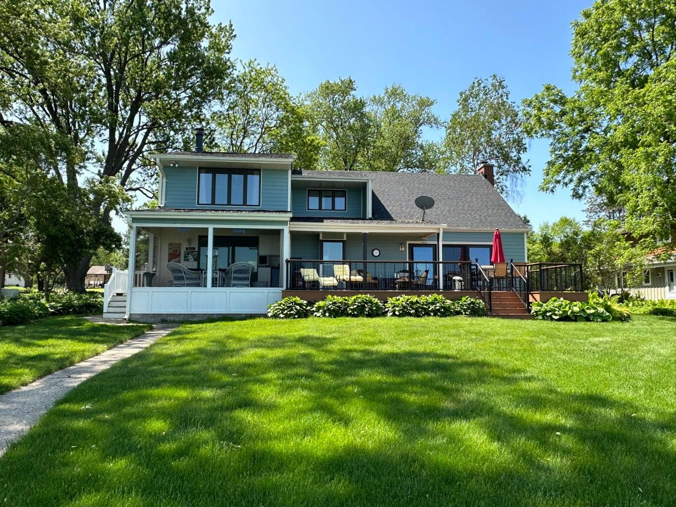 Wisconsin Lake Home for sale (MLS#: 1919940) at N60W39640  Mary Ln, in Oconomowoc, Wisconsin. (55 of 57)