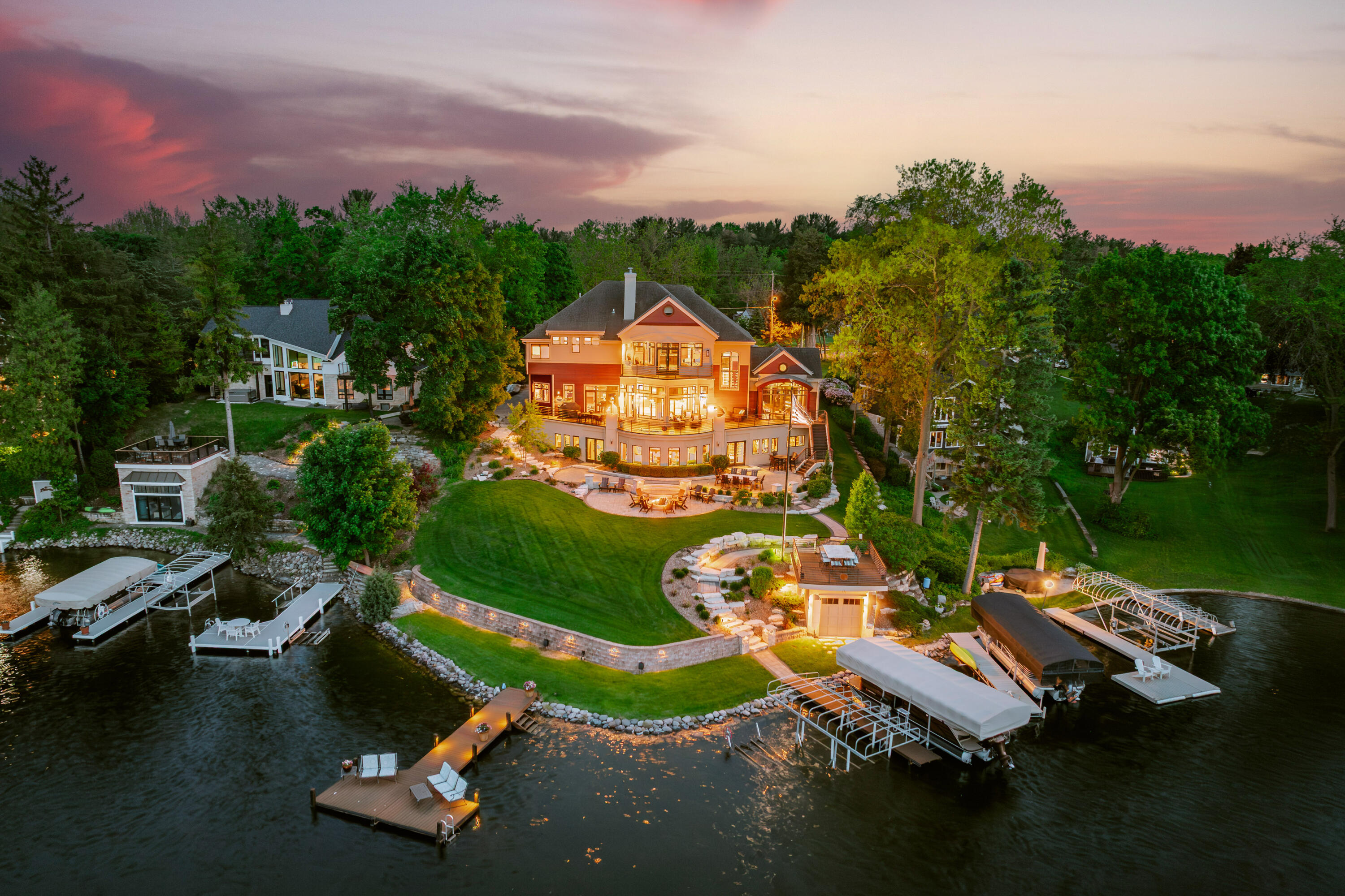 Wisconsin Lake Home for sale (MLS#: 1920005) at N49W35398  Wisconsin Ave, in Oconomowoc, Wisconsin. (12 of 96)