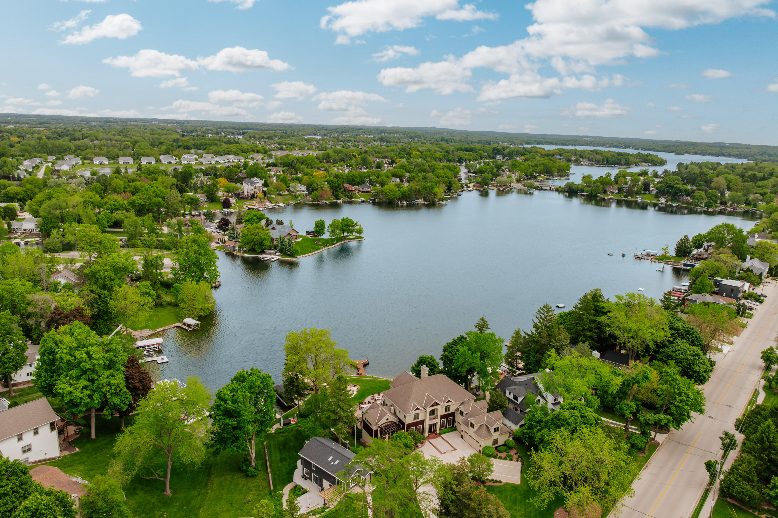 Wisconsin Lake Home for sale (MLS#: 1920005) at N49W35398  Wisconsin Ave, in Oconomowoc, Wisconsin. (26 of 96)