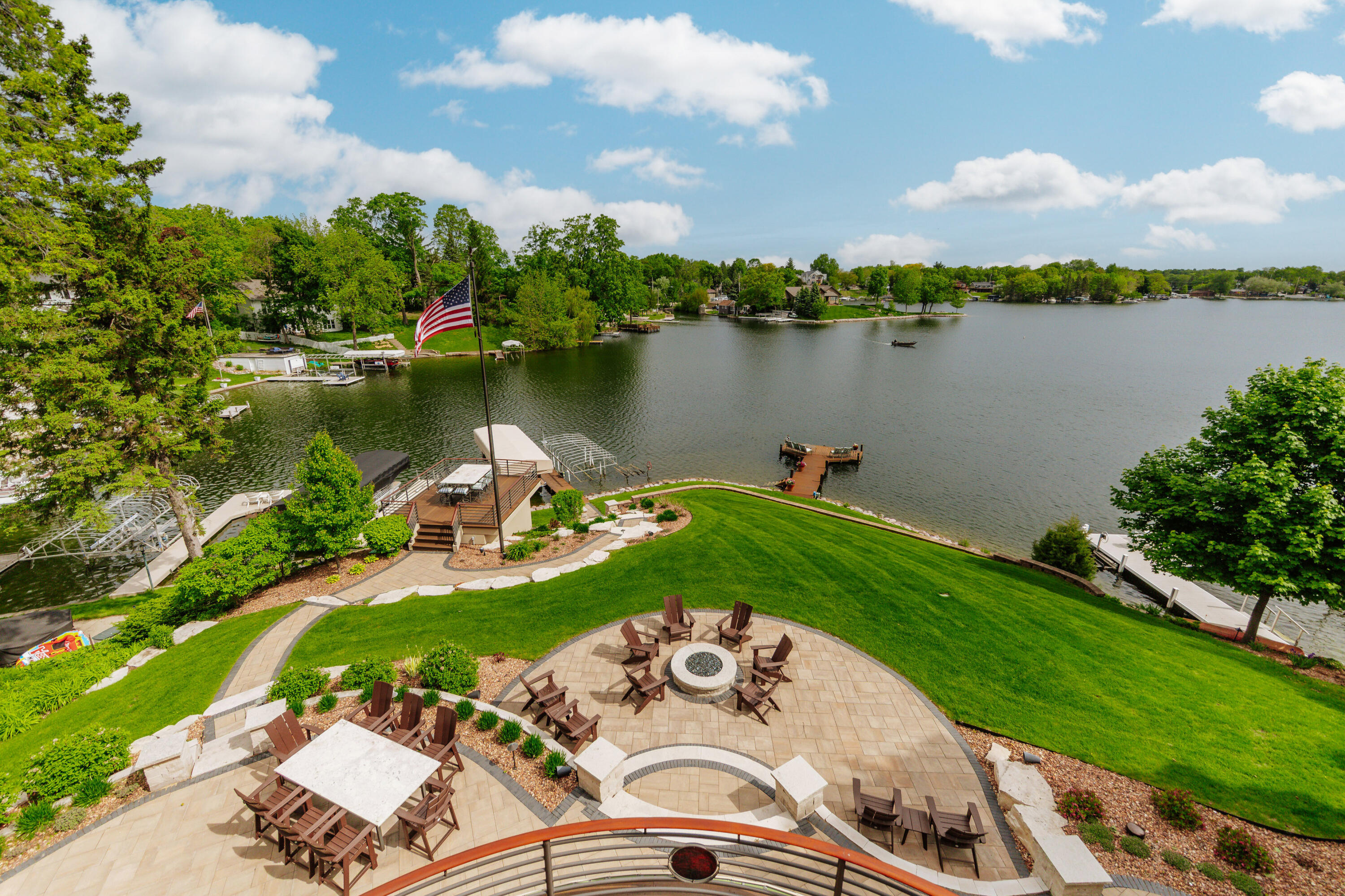 Wisconsin Lake Home for sale (MLS#: 1920005) at N49W35398  Wisconsin Ave, in Oconomowoc, Wisconsin. (27 of 96)