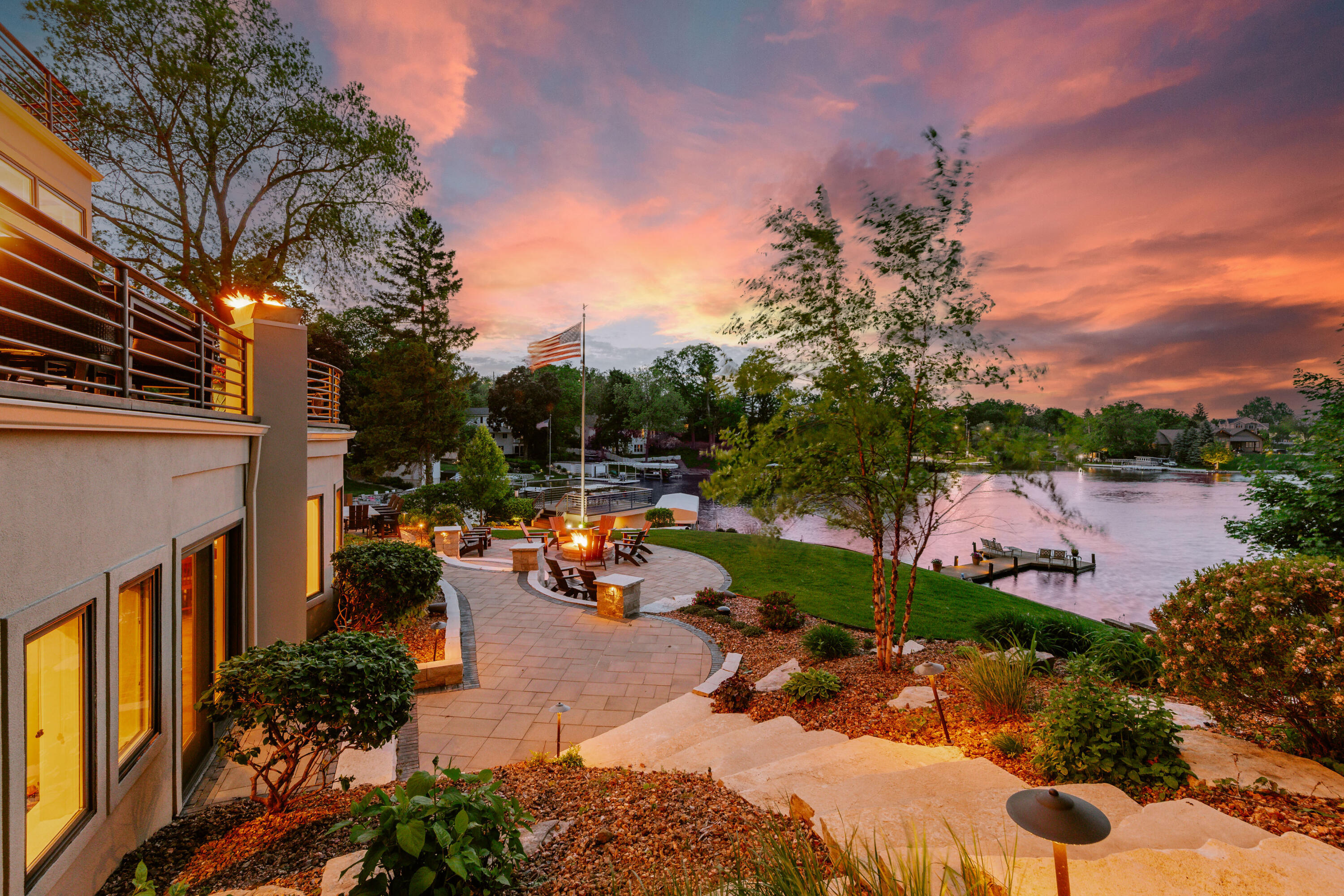 Wisconsin Lake Home for sale (MLS#: 1920005) at N49W35398  Wisconsin Ave, in Oconomowoc, Wisconsin. (41 of 96)