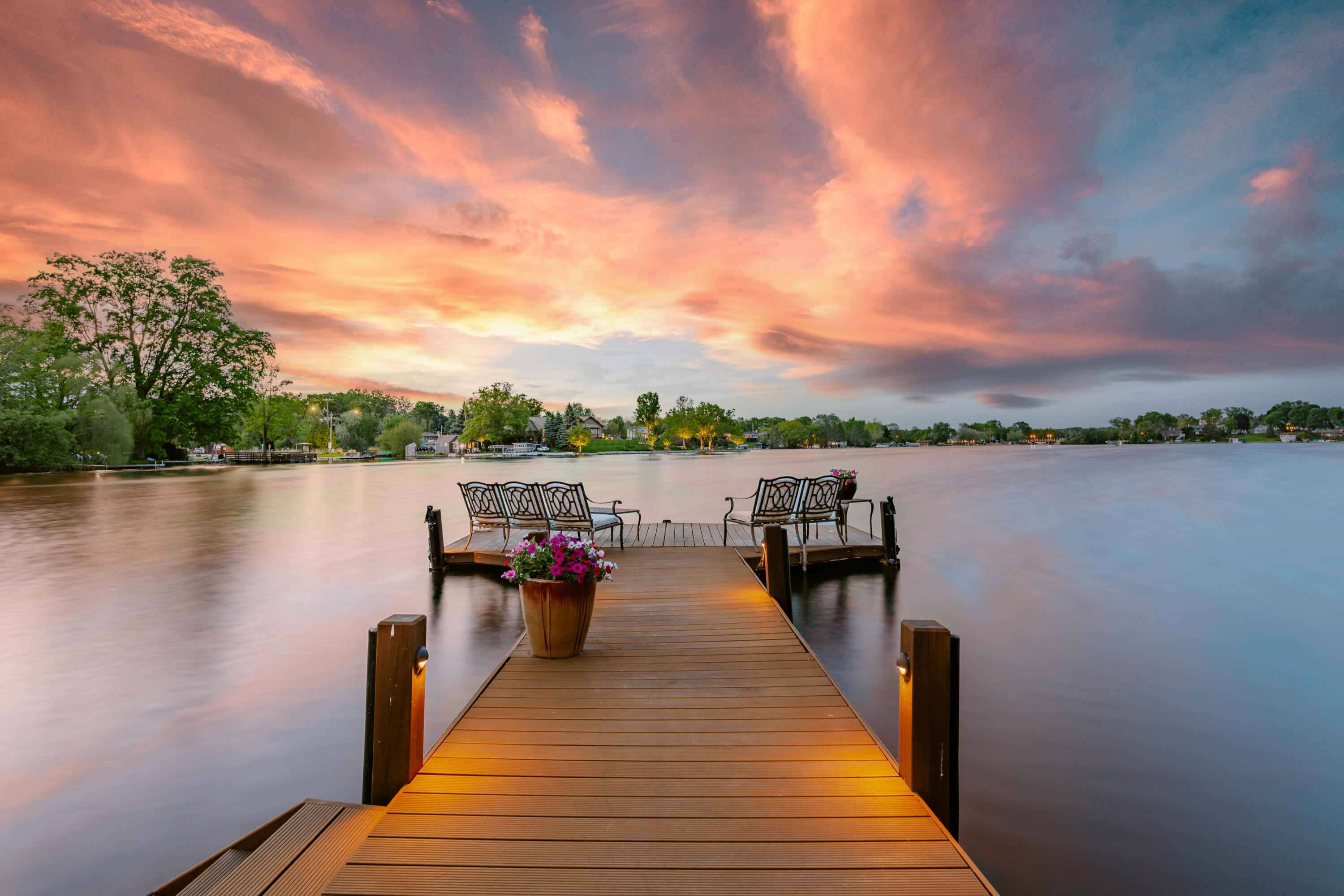 Wisconsin Lake Home for sale (MLS#: 1920005) at N49W35398  Wisconsin Ave, in Oconomowoc, Wisconsin. (47 of 96)