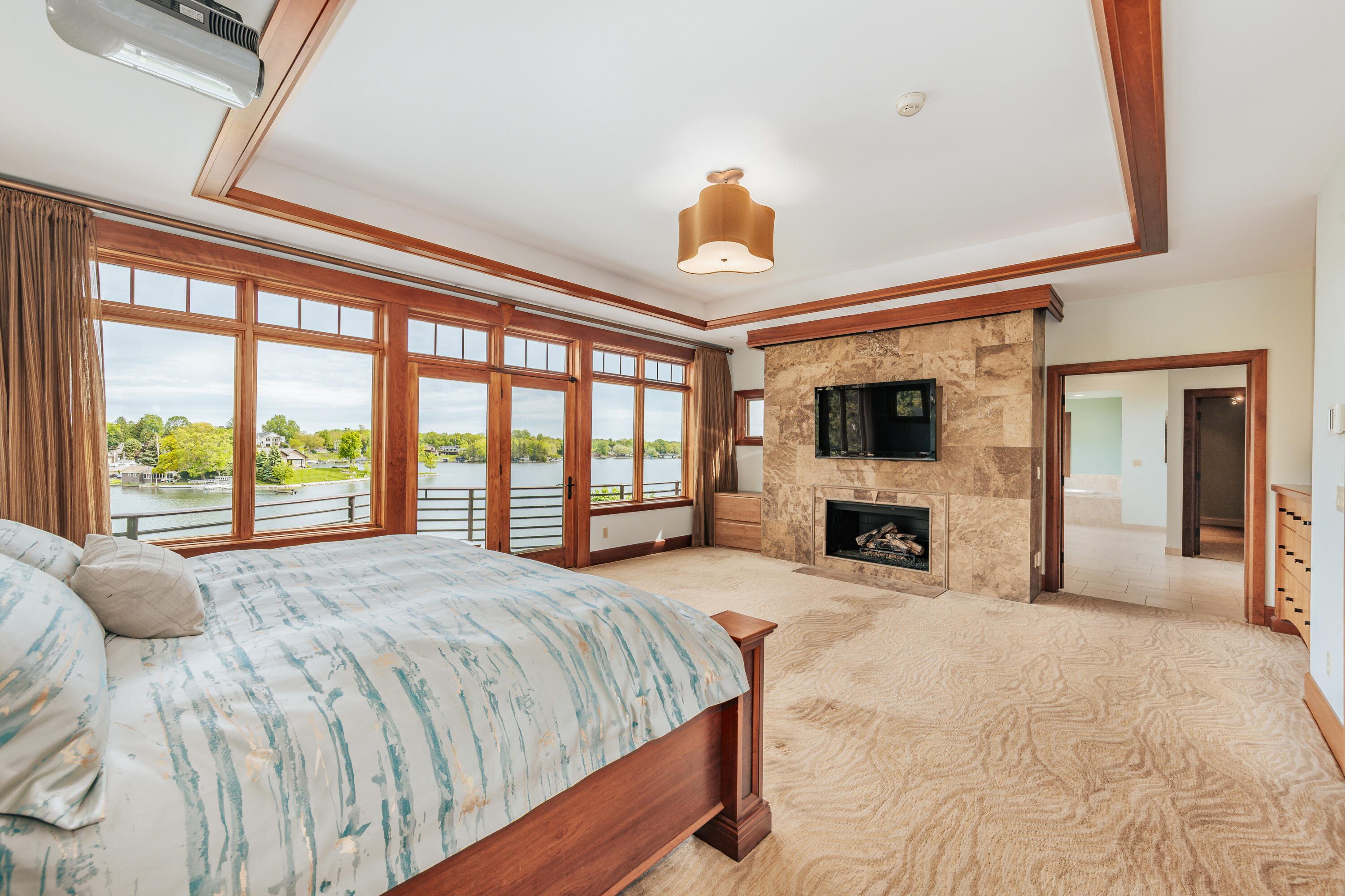 Wisconsin Lake Home for sale (MLS#: 1920005) at N49W35398  Wisconsin Ave, in Oconomowoc, Wisconsin. (72 of 96)