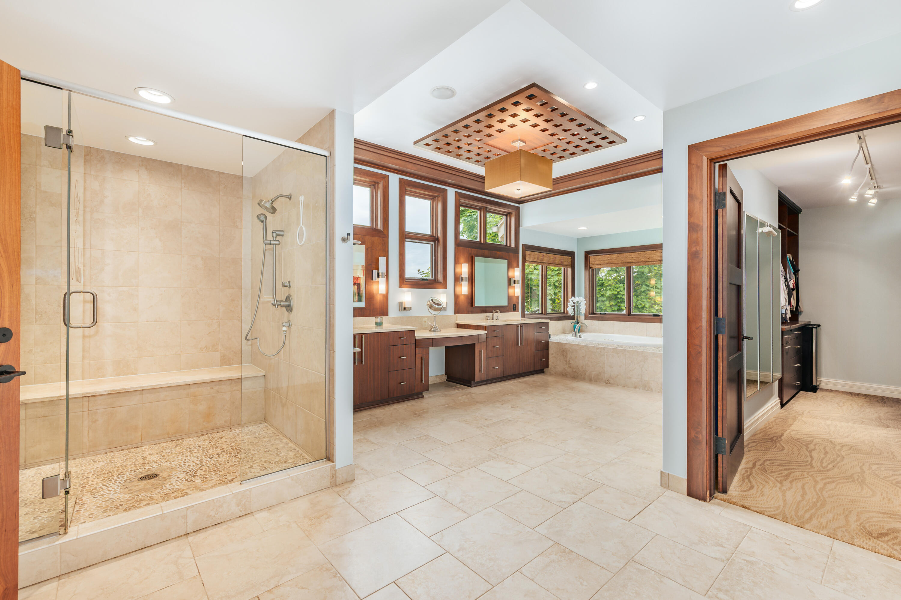 Wisconsin Lake Home for sale (MLS#: 1920005) at N49W35398  Wisconsin Ave, in Oconomowoc, Wisconsin. (75 of 96)