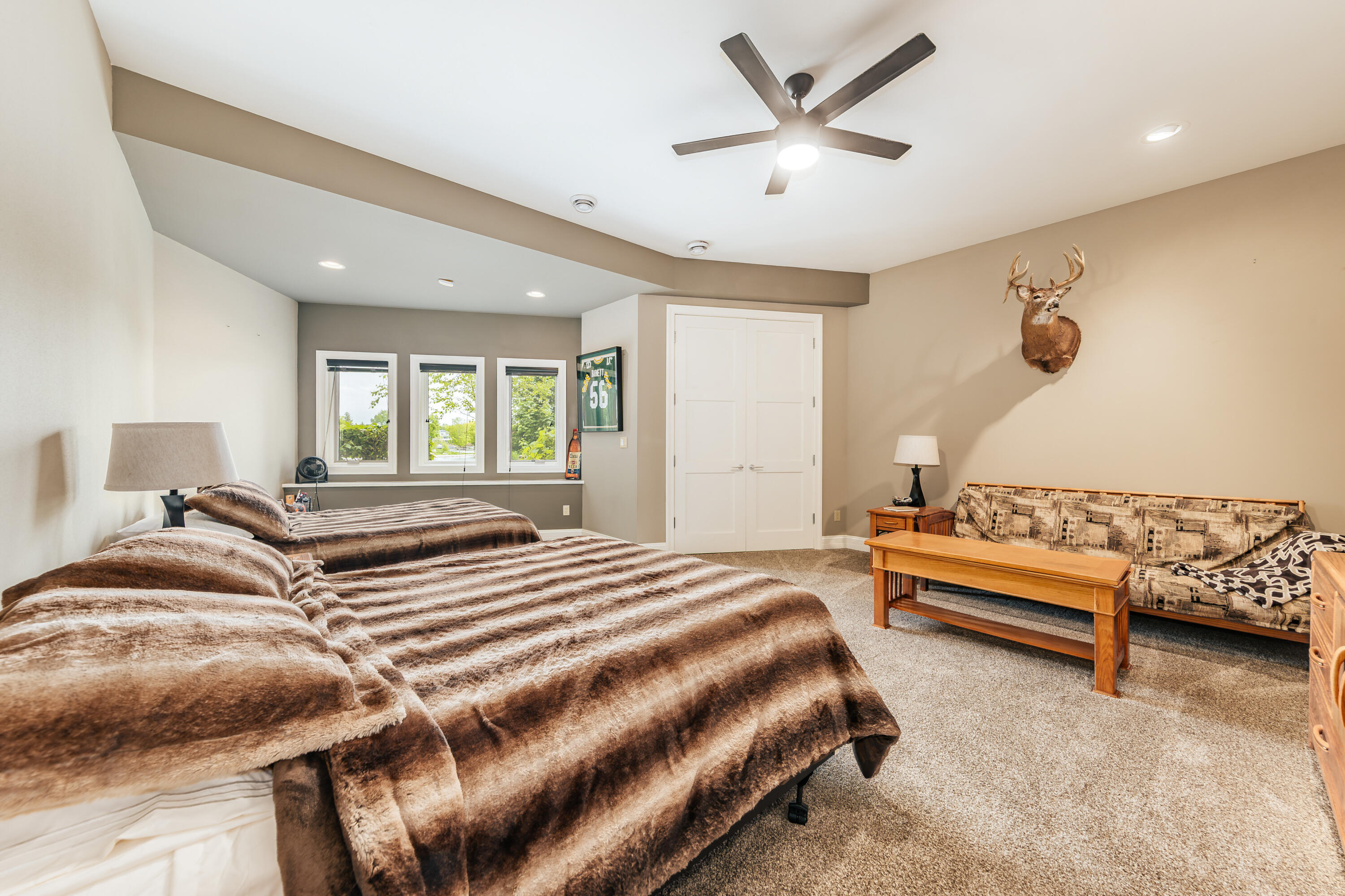 Wisconsin Lake Home for sale (MLS#: 1920005) at N49W35398  Wisconsin Ave, in Oconomowoc, Wisconsin. (92 of 96)
