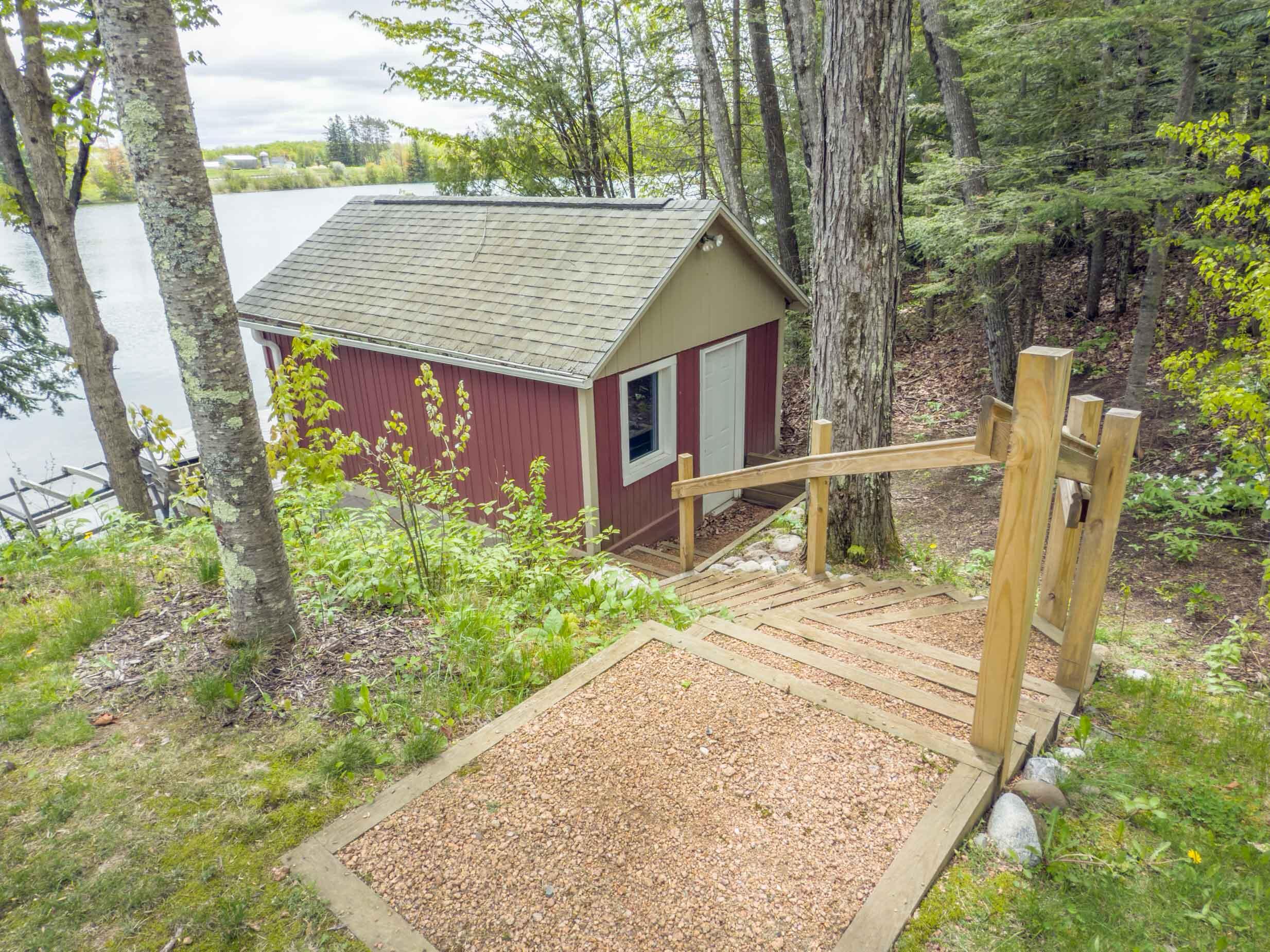 Wisconsin Lake Home for sale (MLS#: 1920008) at W10655  Parkway Ln, in Elcho, Wisconsin. (47 of 55)