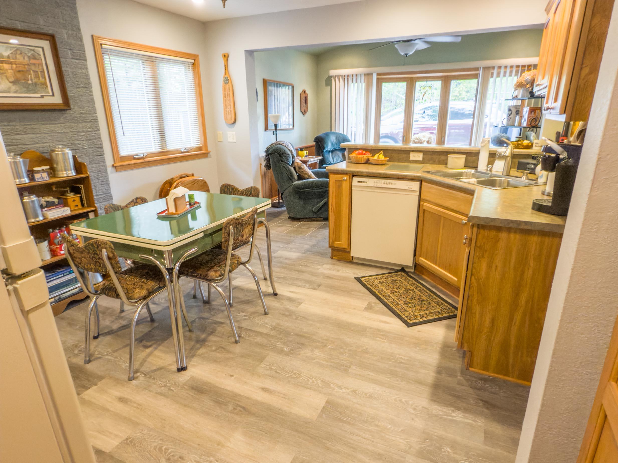 Wisconsin Lake Home for sale (MLS#: 1920008) at W10655  Parkway Ln, in Elcho, Wisconsin. (7 of 55)
