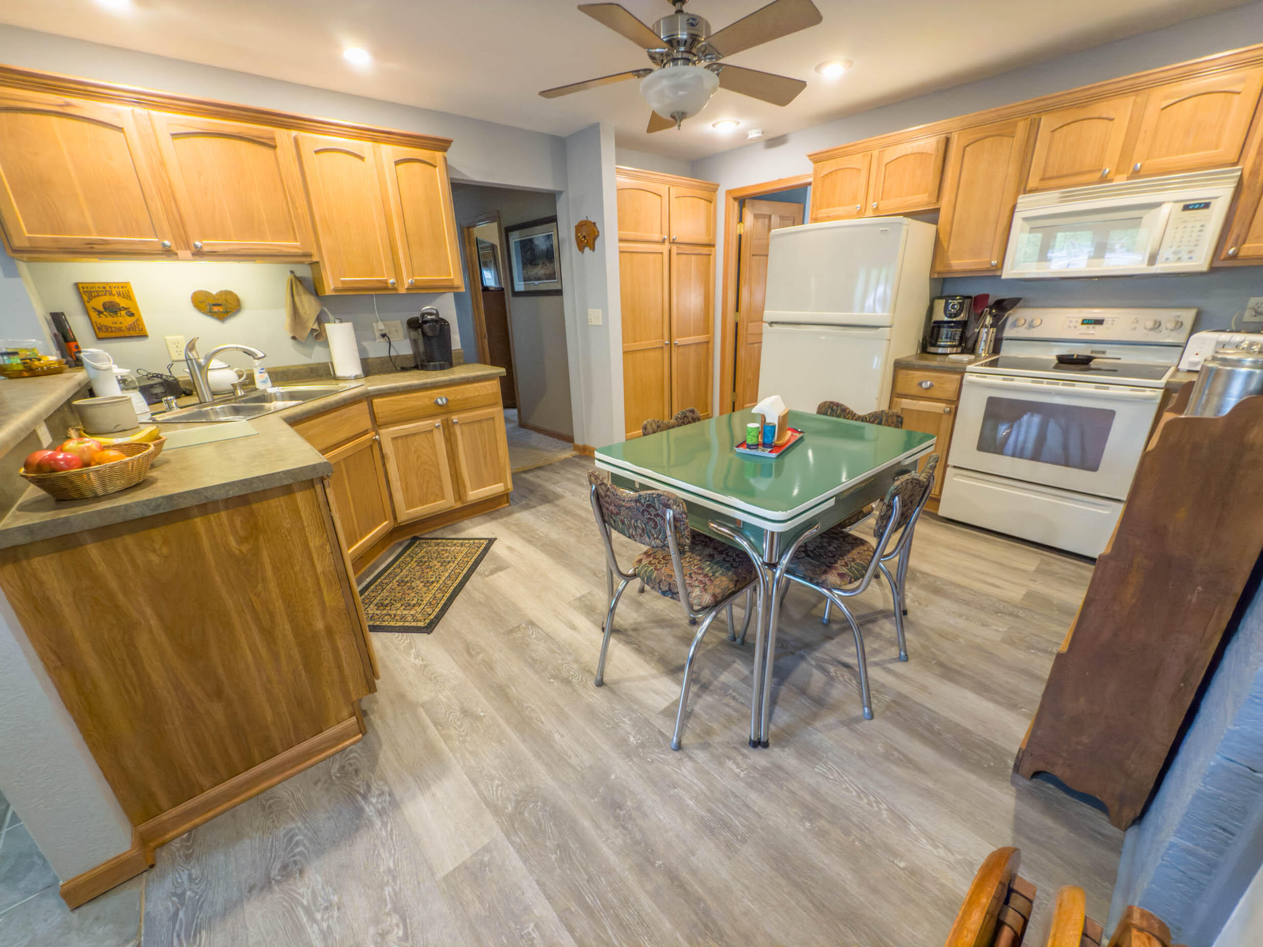 Wisconsin Lake Home for sale (MLS#: 1920008) at W10655  Parkway Ln, in Elcho, Wisconsin. (10 of 55)