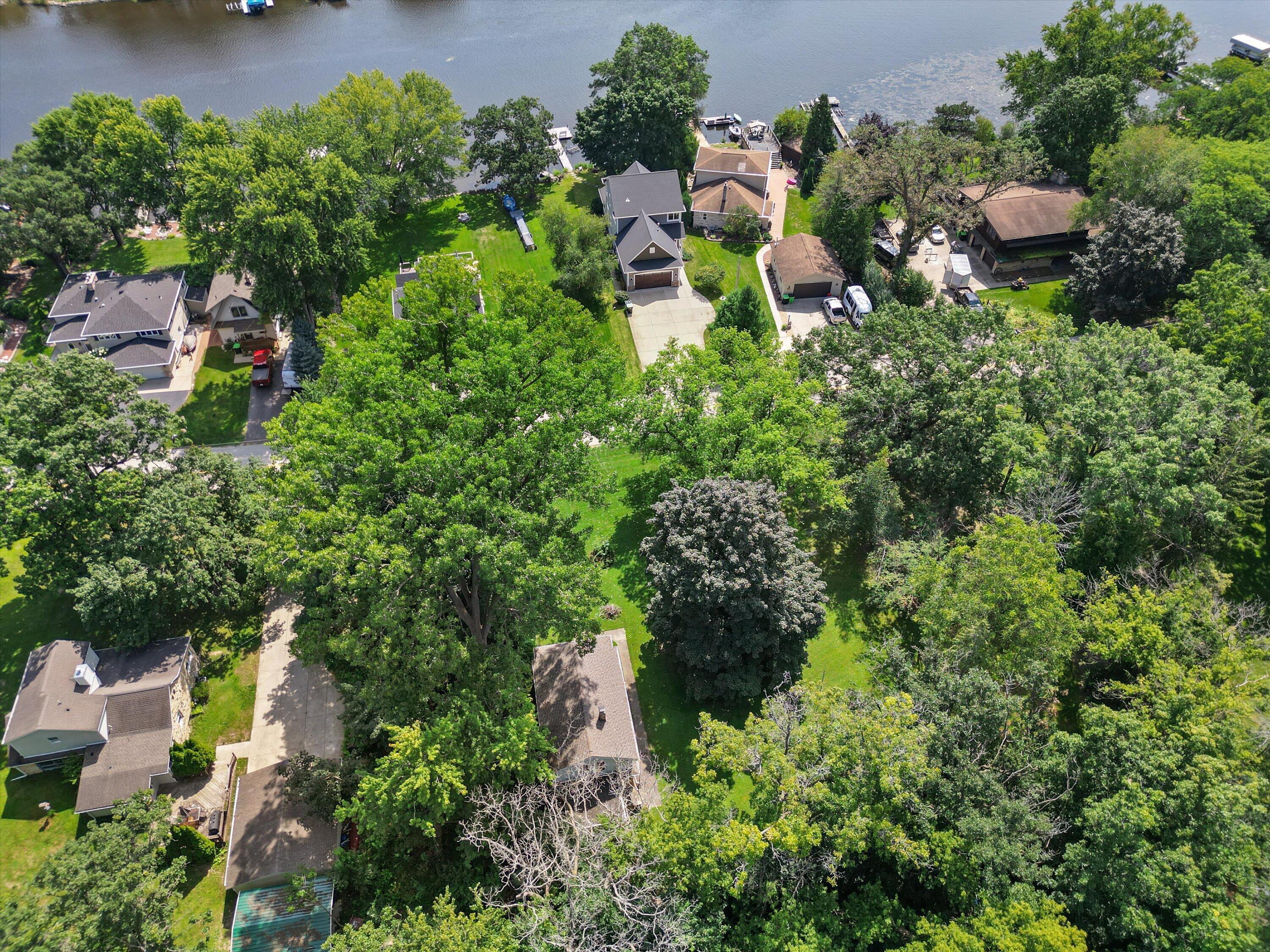 Wisconsin Lake Home for sale (MLS#: 1920034) at 4816  Riverside Rd, in Waterford, Wisconsin. (11 of 11)