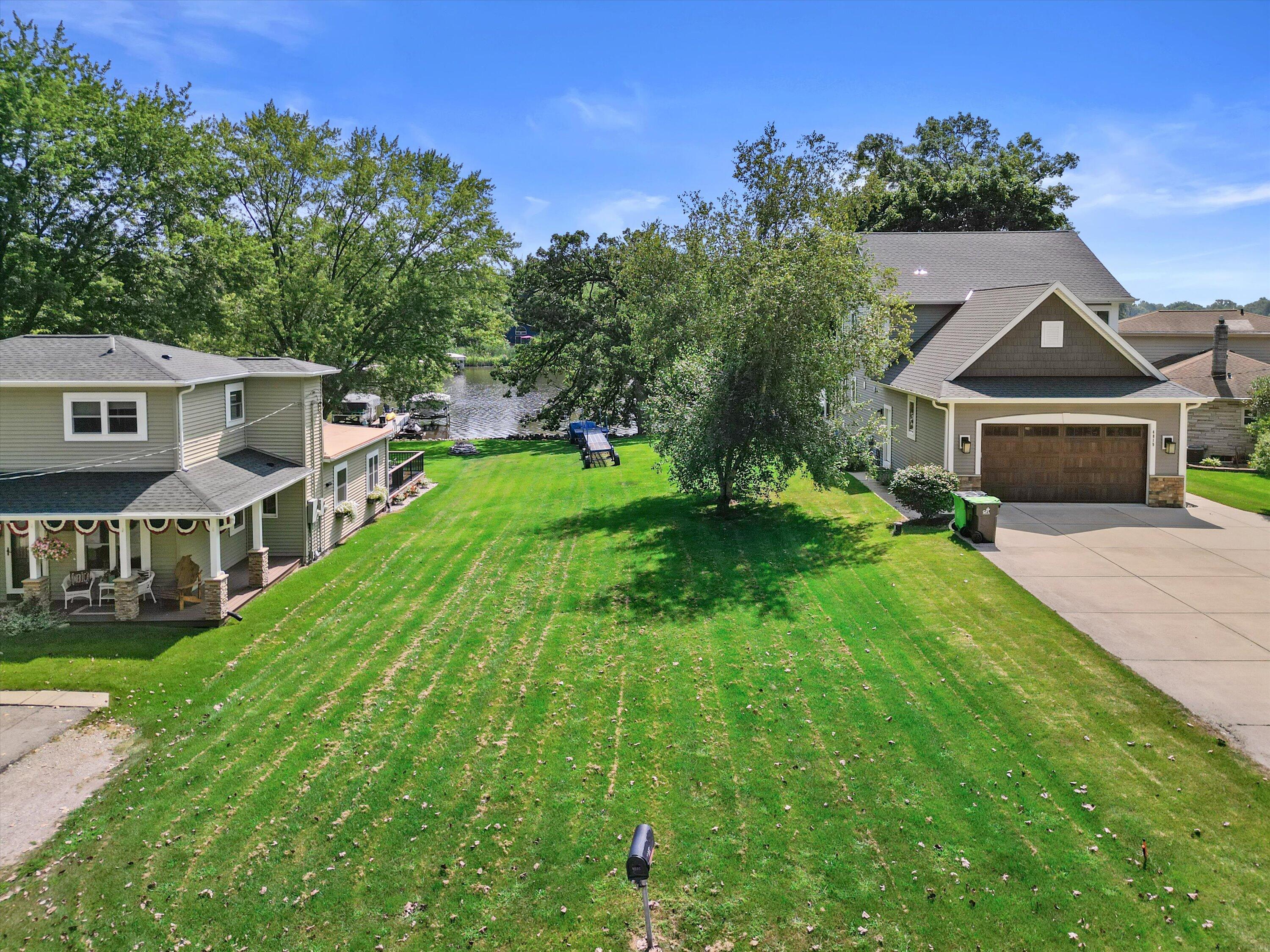 Wisconsin Lake Home for sale (MLS#: 1920034) at 4816  Riverside Rd, in Waterford, Wisconsin. (6 of 11)