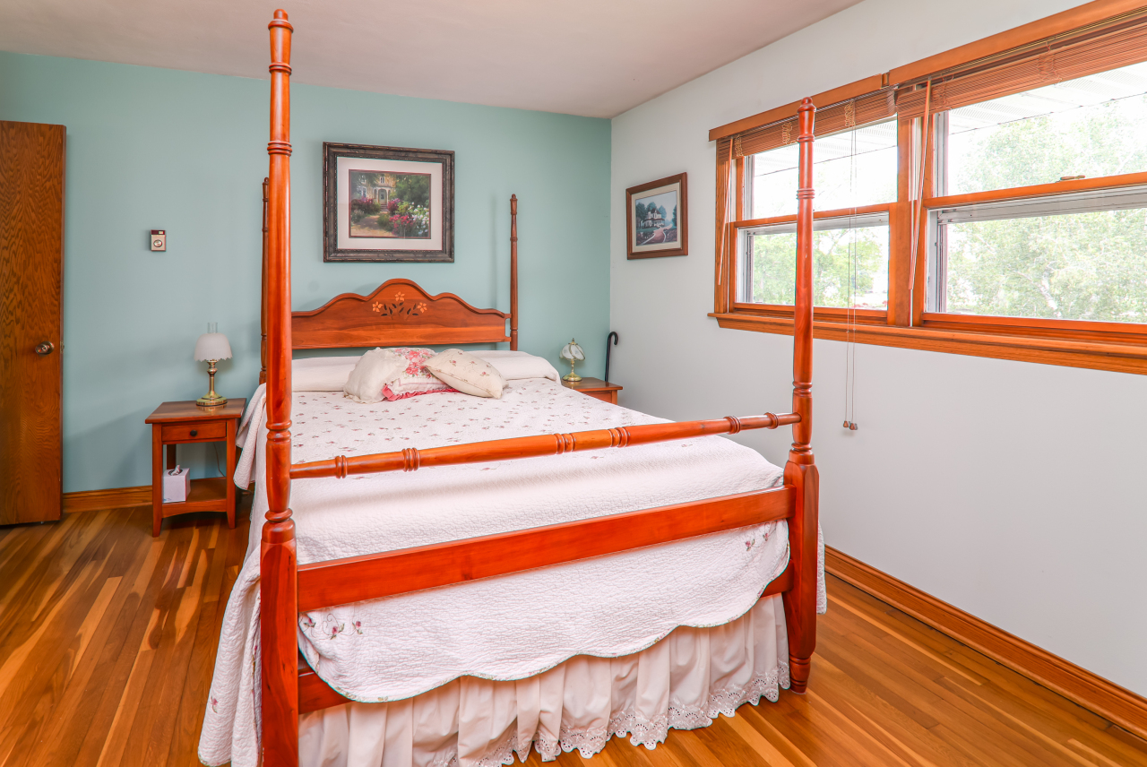 Wisconsin Lake Home for sale (MLS#: 1920122) at 717 N Water St, in Watertown, Wisconsin. (11 of 51)
