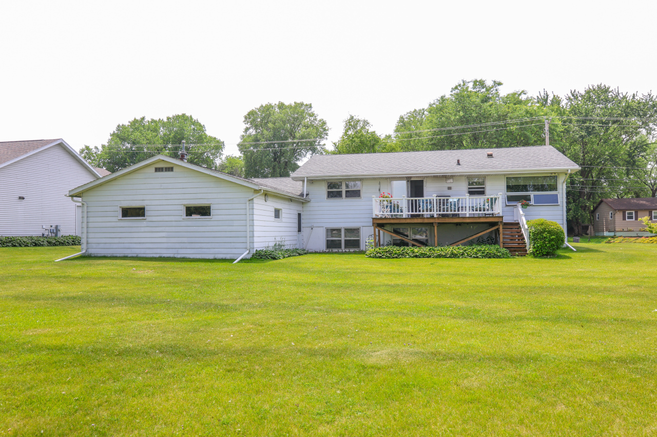 Wisconsin Lake Home for sale (MLS#: 1920122) at 717 N Water St, in Watertown, Wisconsin. (50 of 51)