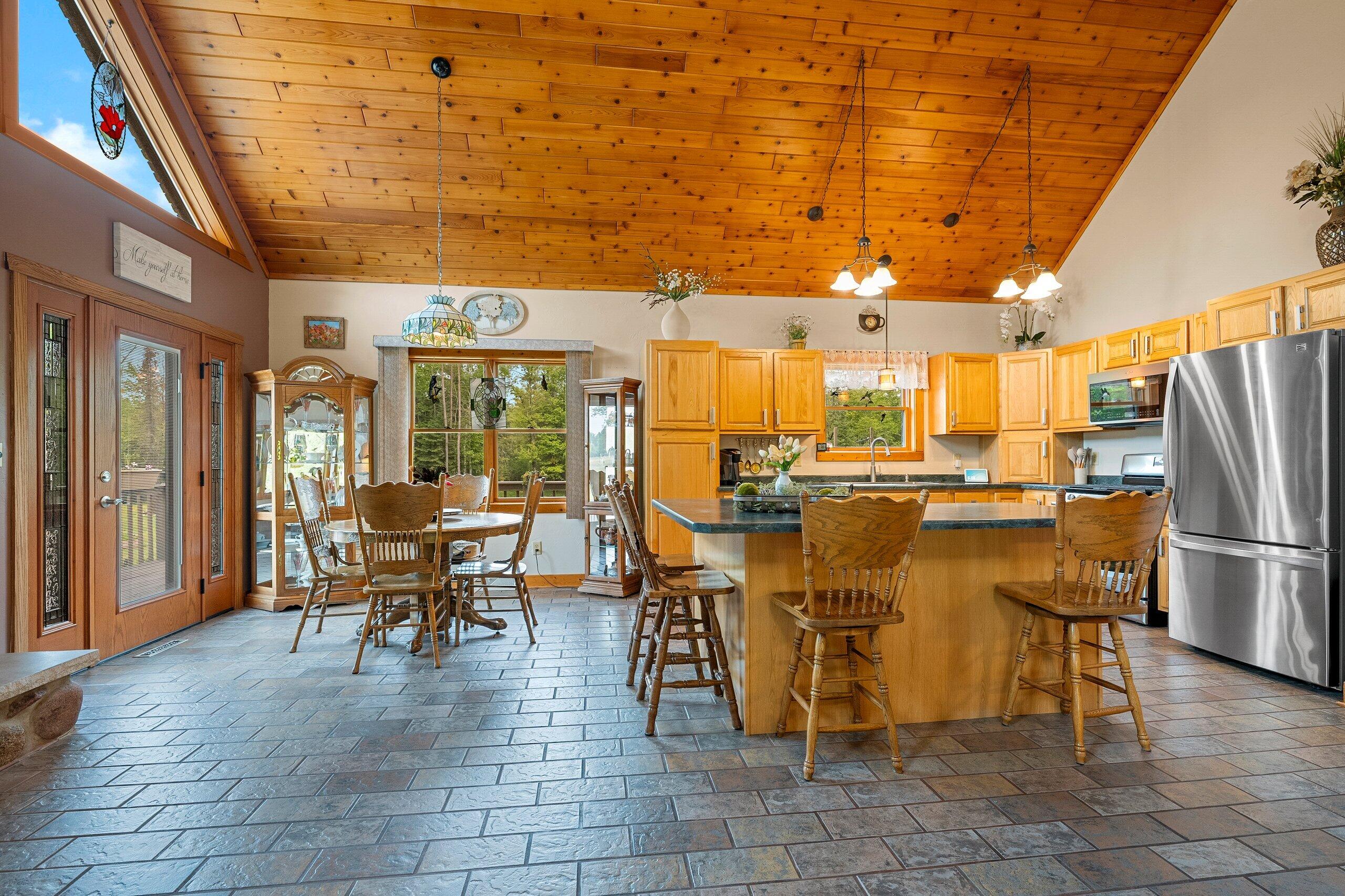 Wisconsin Lake Home for sale (MLS#: 1920142) at N12751  Wolfe Ln, in Silver Cliff, Wisconsin. (14 of 43)